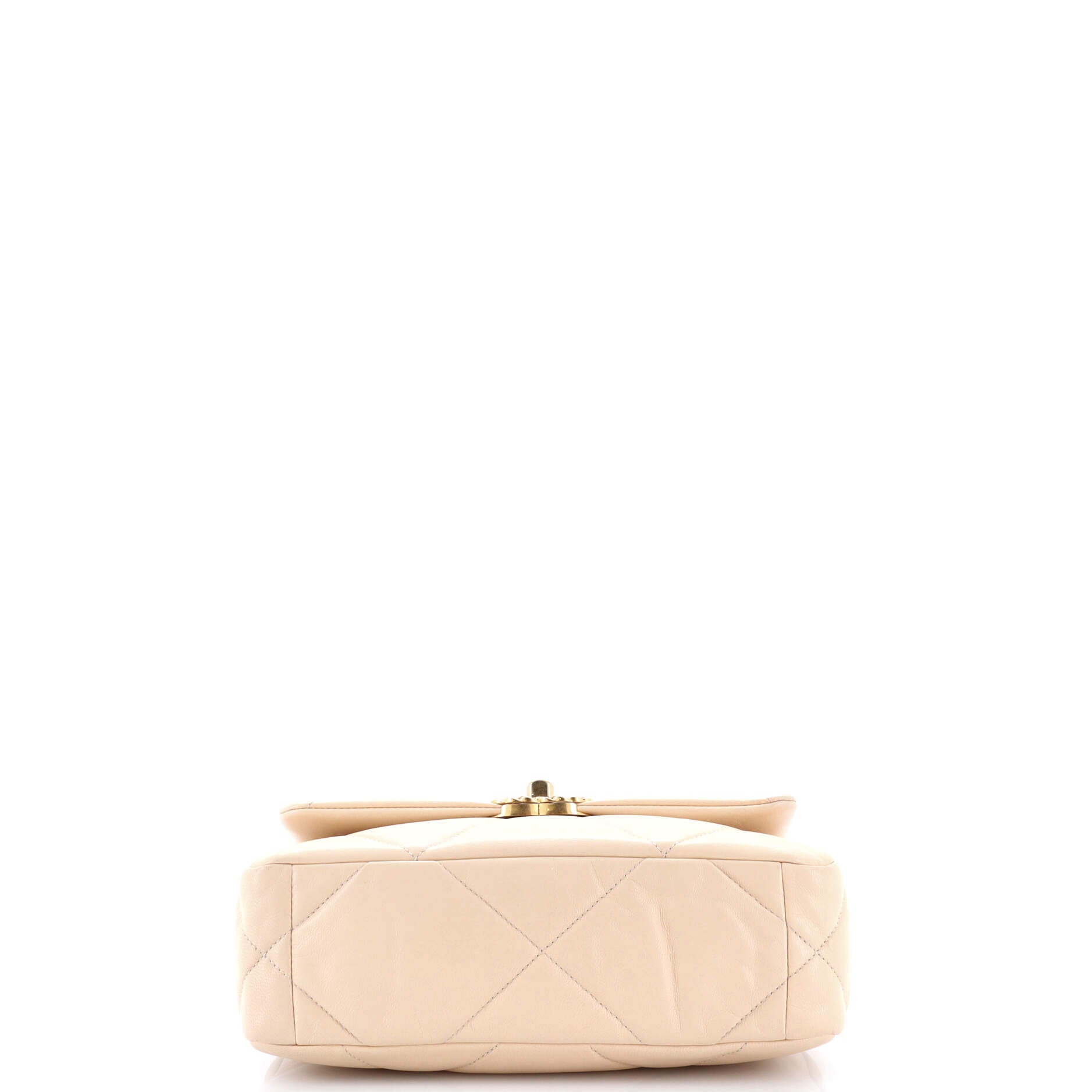 19 Flap Bag Quilted Leather Medium
