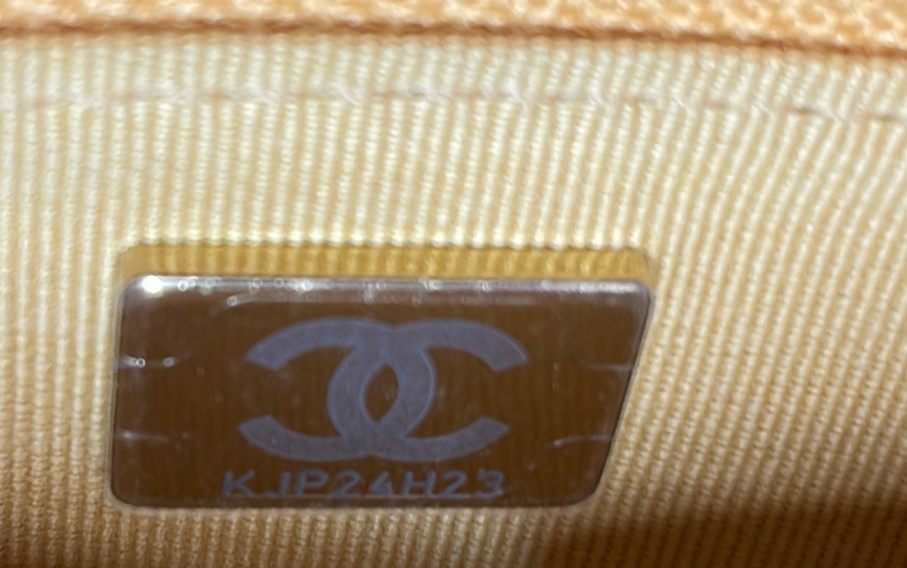 19 Wallet on Chain Quilted Lambskin