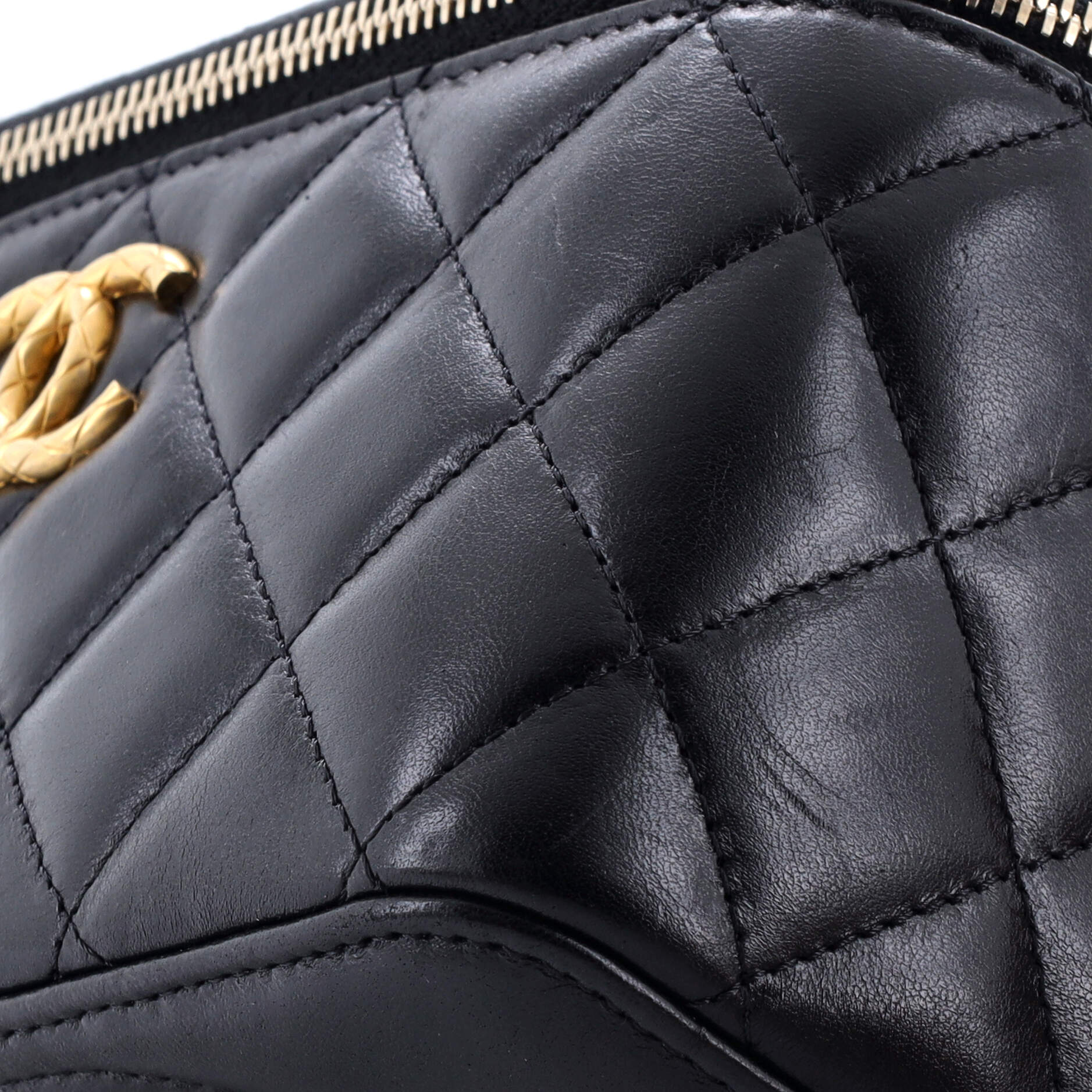 All Slide Long Vanity Case with Chain Quilted Lambskin Small