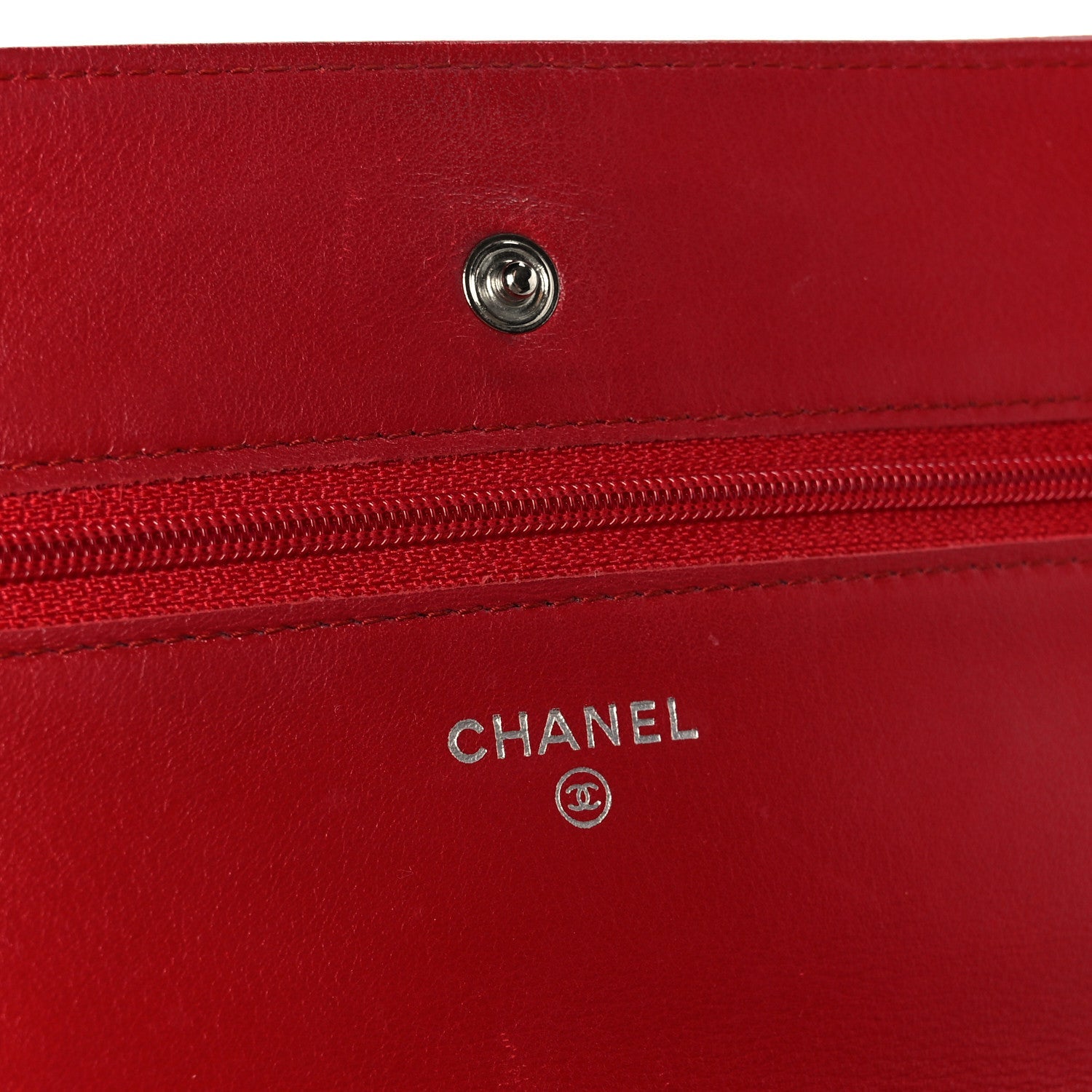 Caviar Timeless CC Wallet on Chain WOC Red