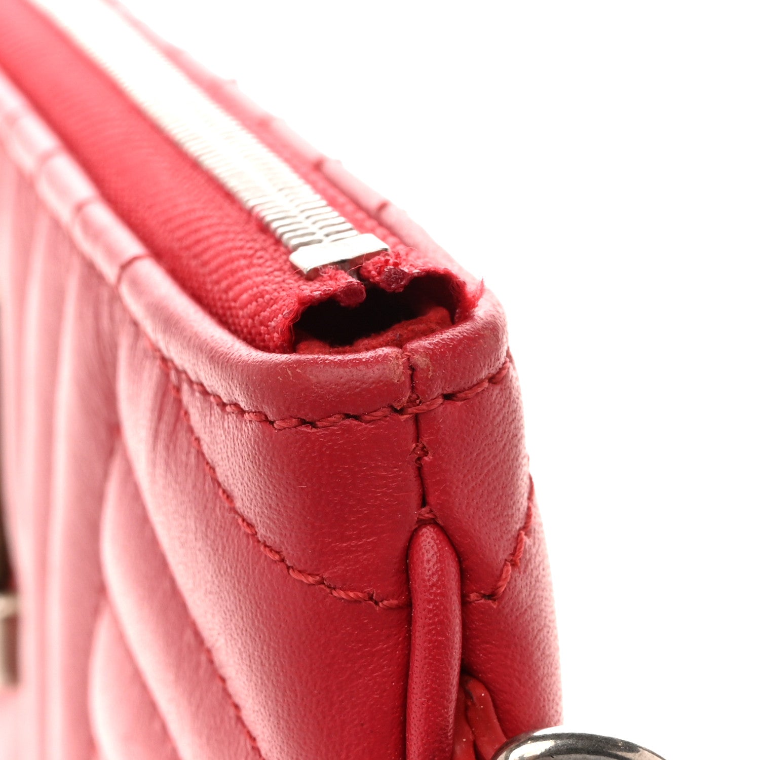 Calfskin New Wave Zipped Pochette Ecarlate