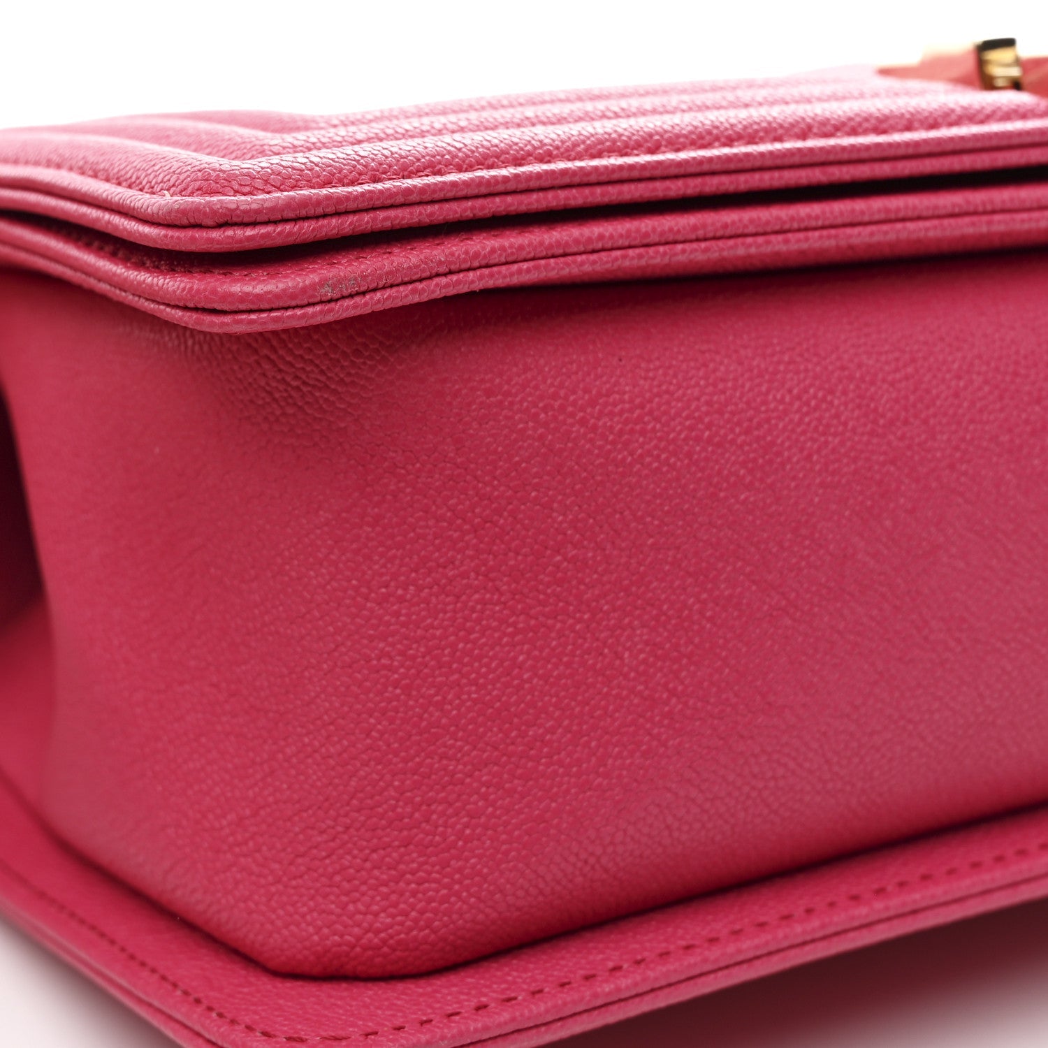 Caviar Quilted Medium Boy Flap Pink