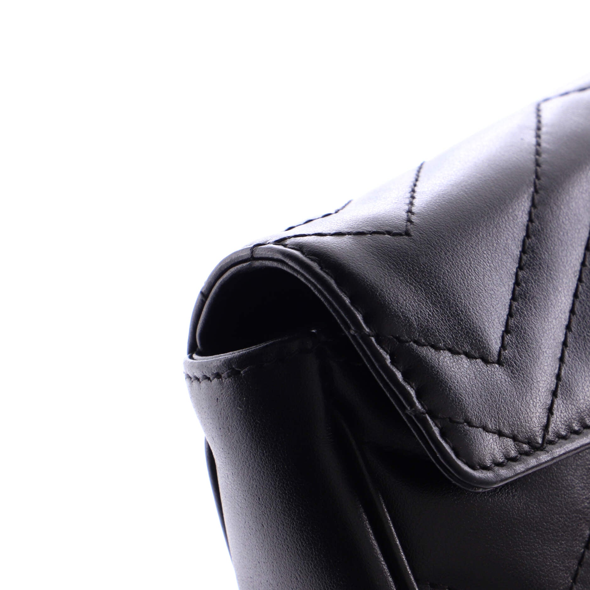 GG Marmont Flap Bag Matelasse Leather Super Mini
