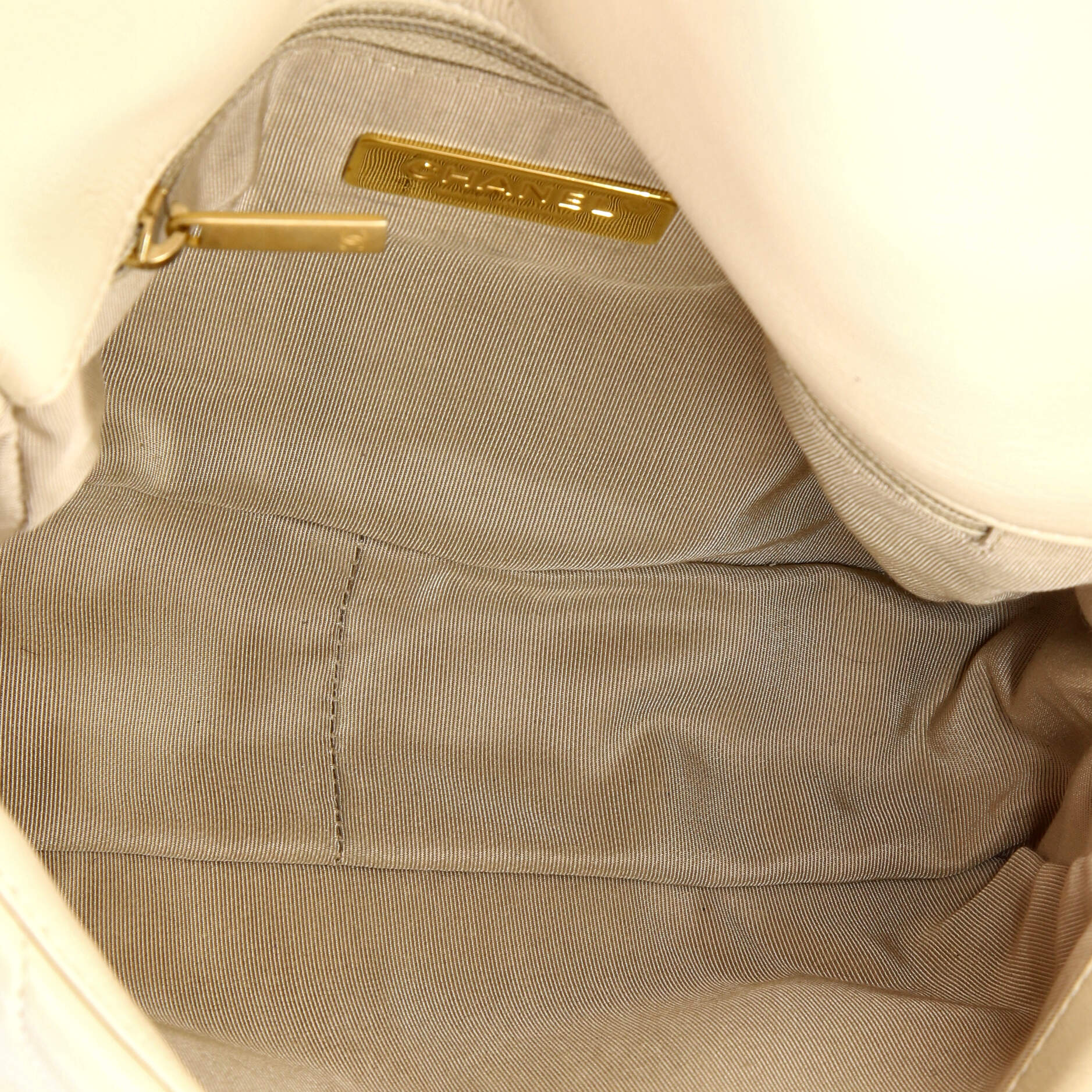 19 Flap Bag Quilted Leather Medium
