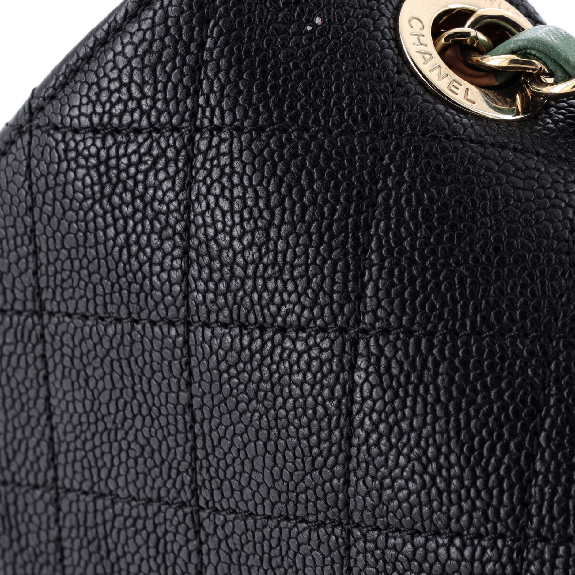 Thread Around Flap Bag Quilted Caviar Medium