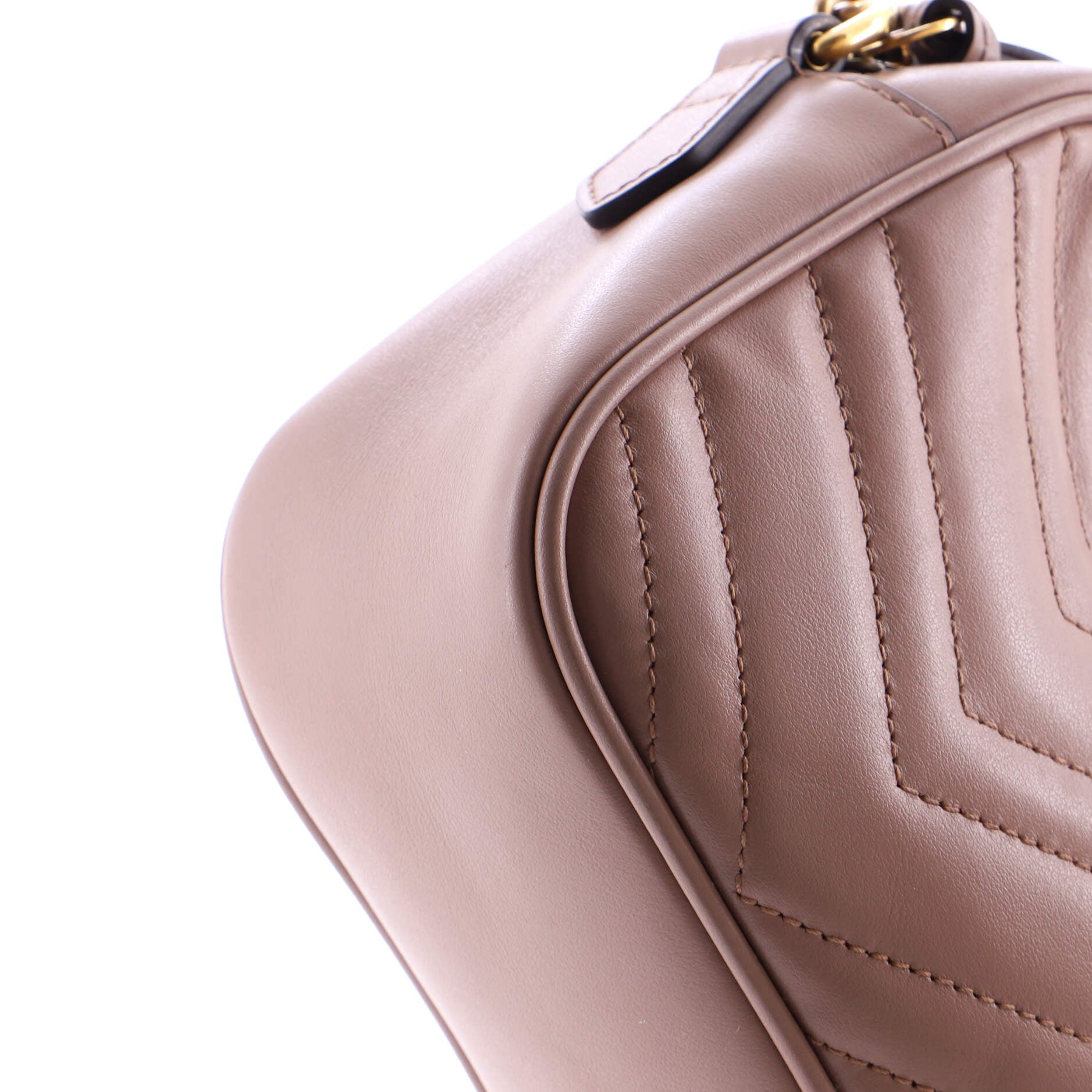 GG Marmont Shoulder Bag Matelasse Leather Small