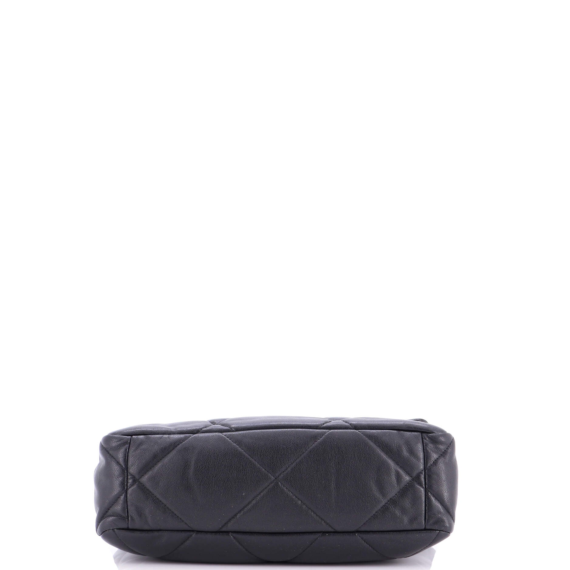 19 Flap Bag Quilted Leather Large