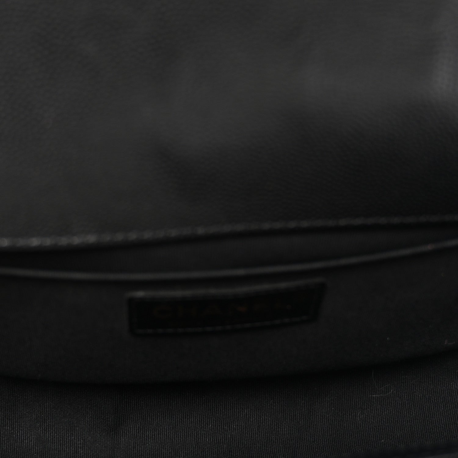 Caviar Quilted Medium Boy Flap Black