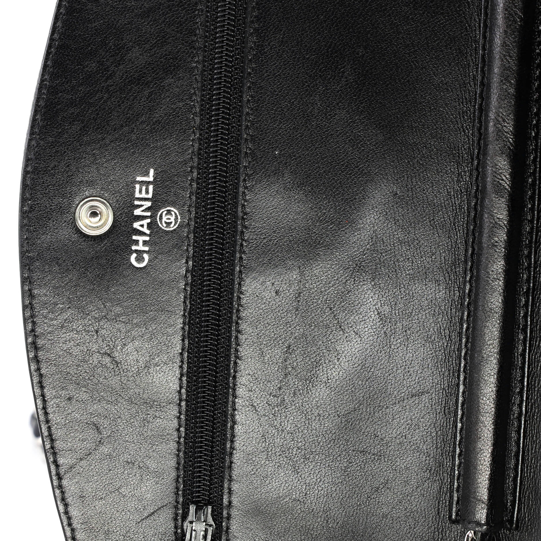Vintage Timeless Wallet on Chain Caviar