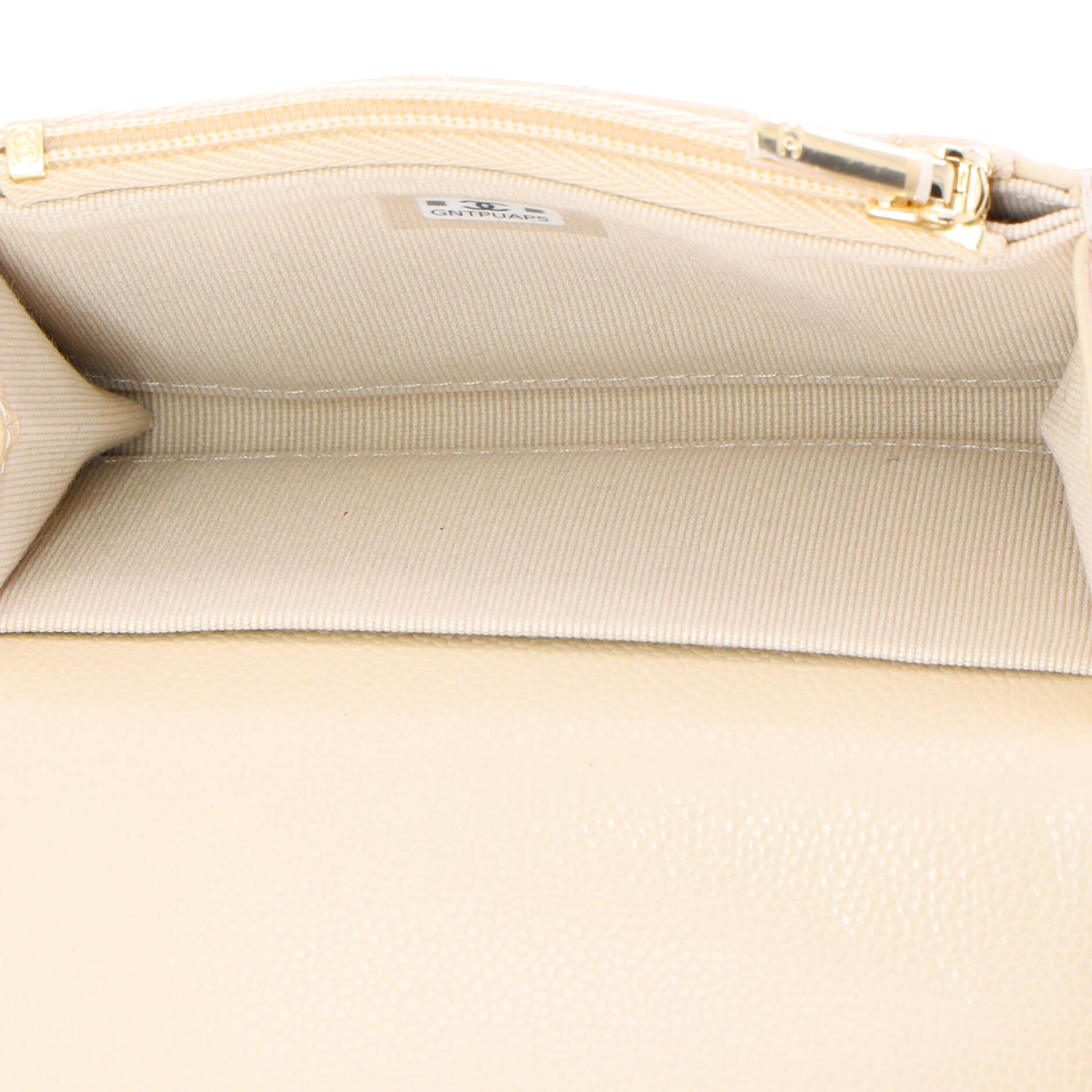 Classic Flap Card Case Quilted Caviar