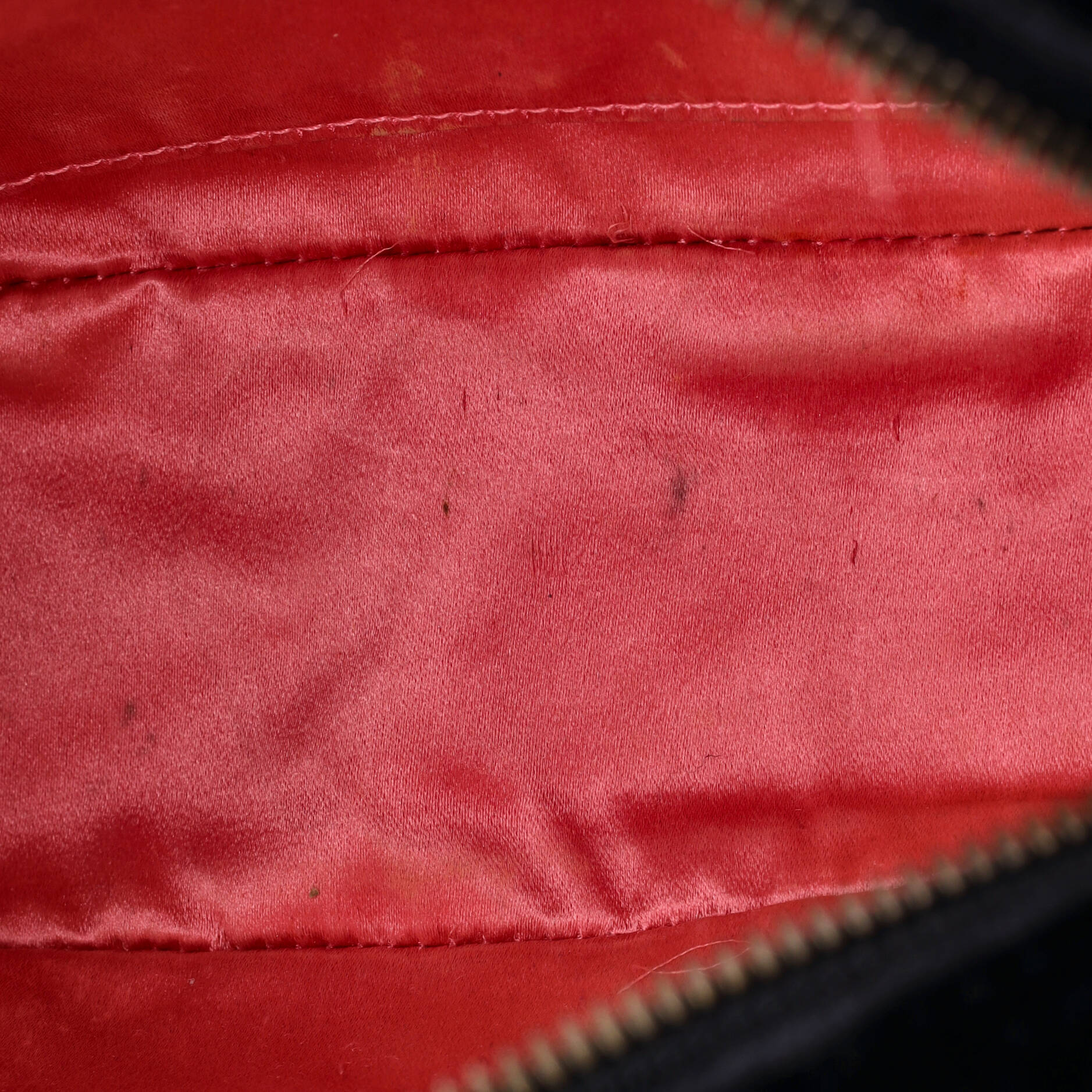 GG Marmont Shoulder Bag Matelasse Velvet Small