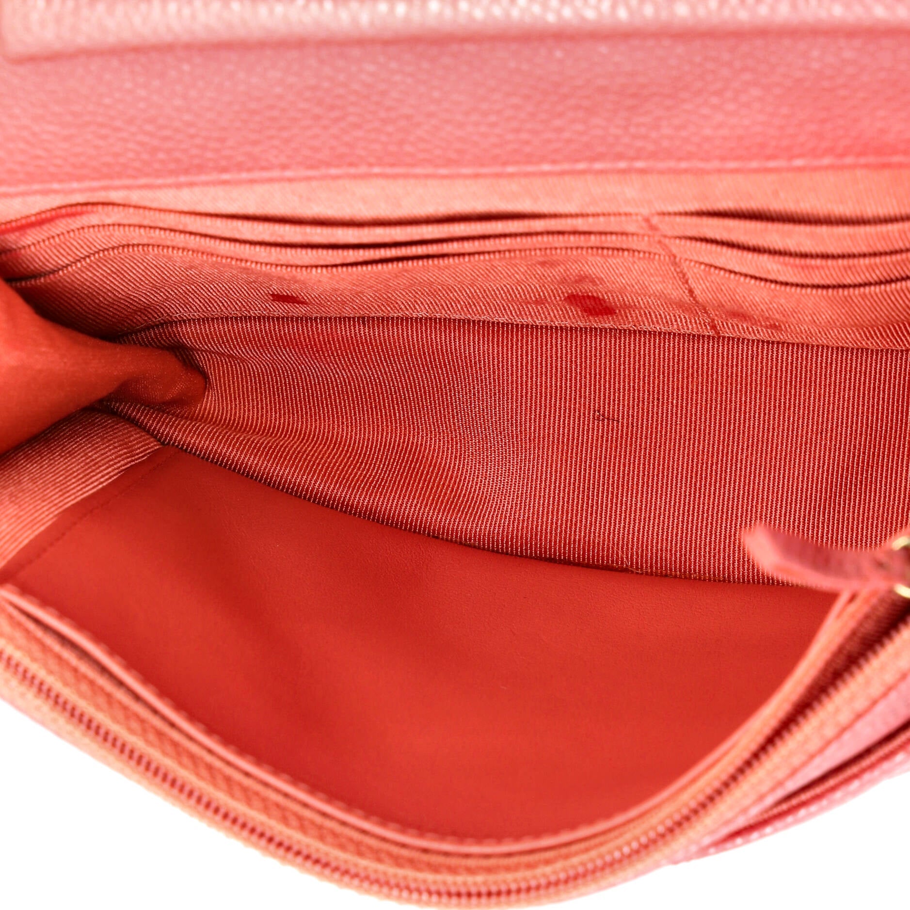 Wallet on Chain Quilted Caviar