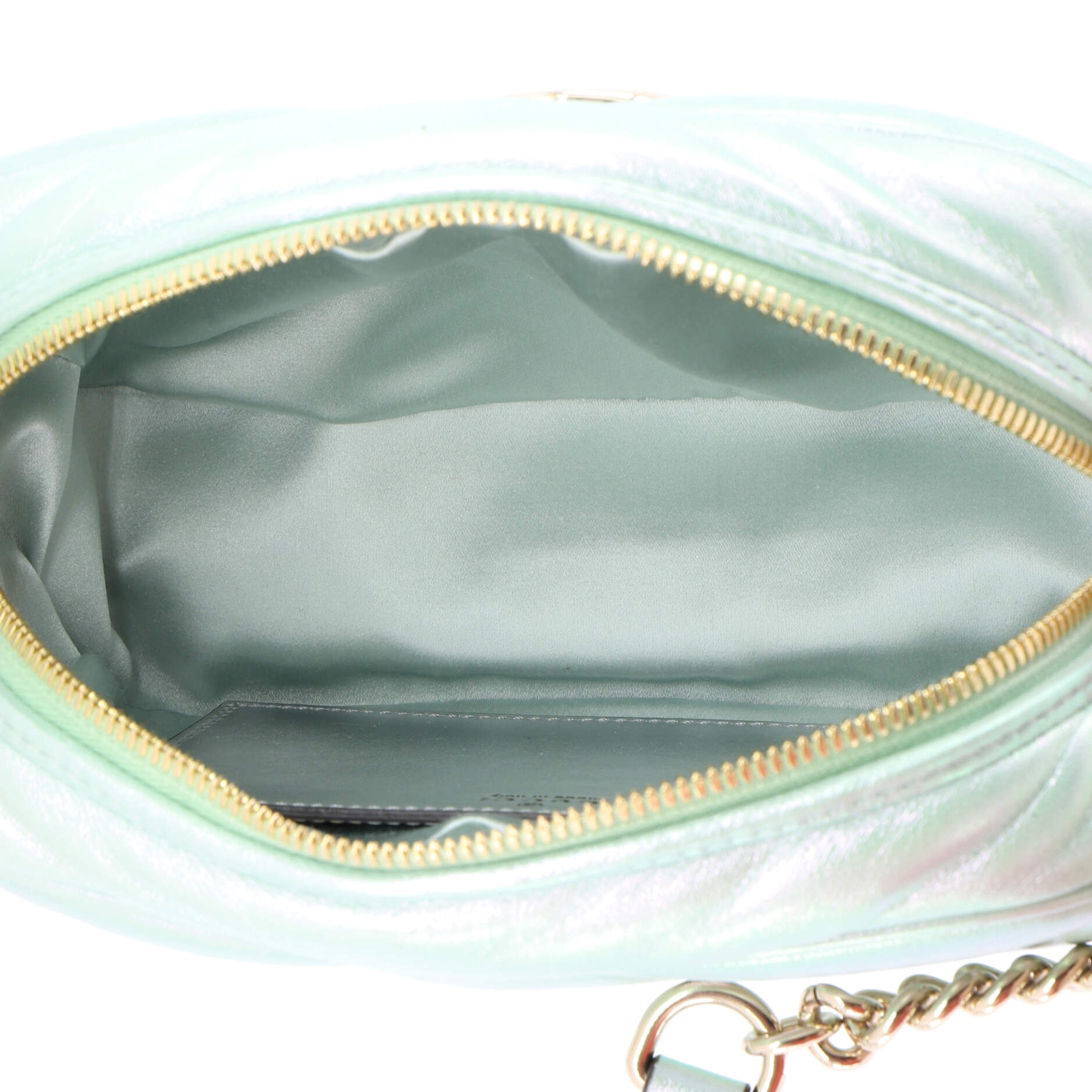 GG Marmont Shoulder Bag Chevron Iridescent Leather Small