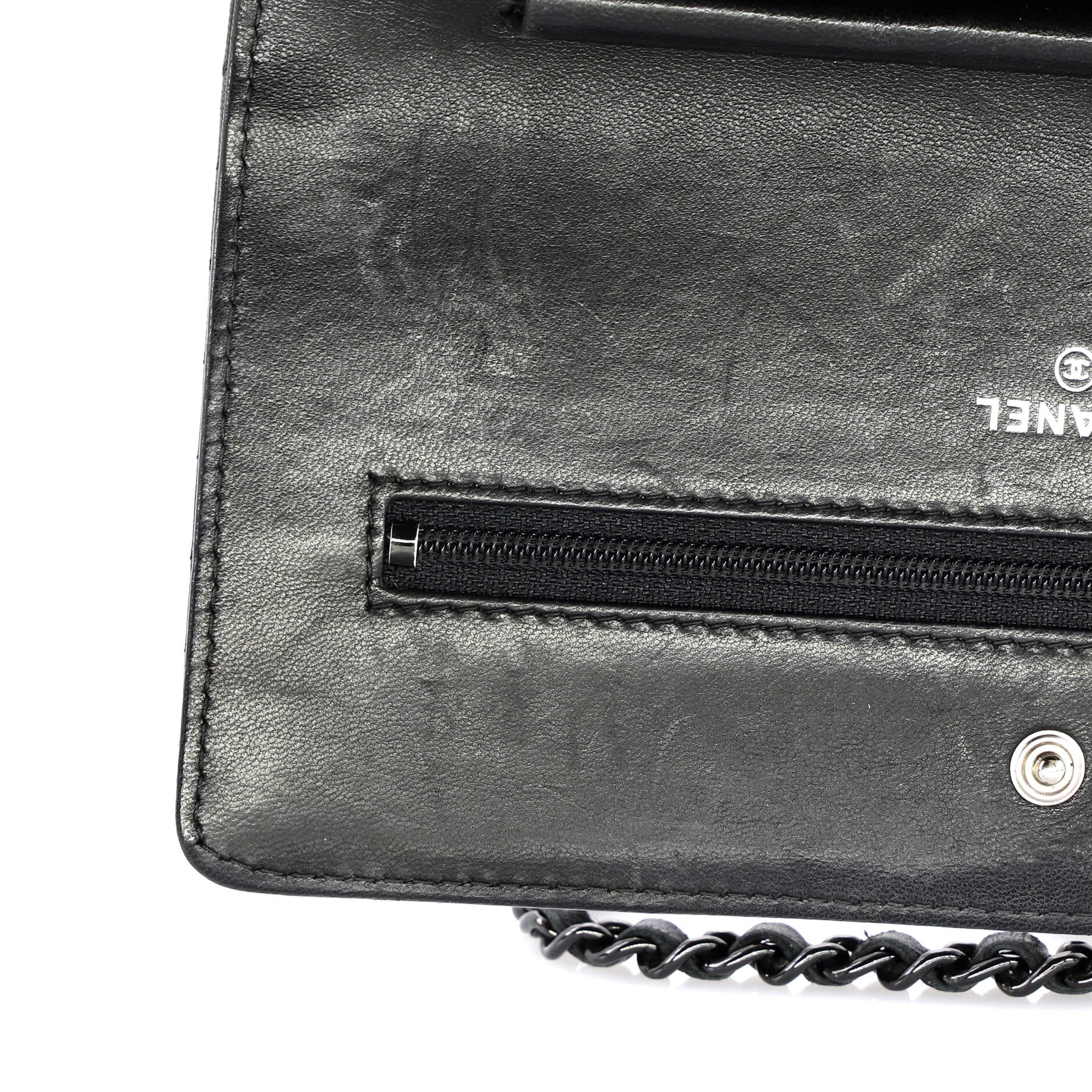 So Black Wallet on Chain Chevron Lambskin