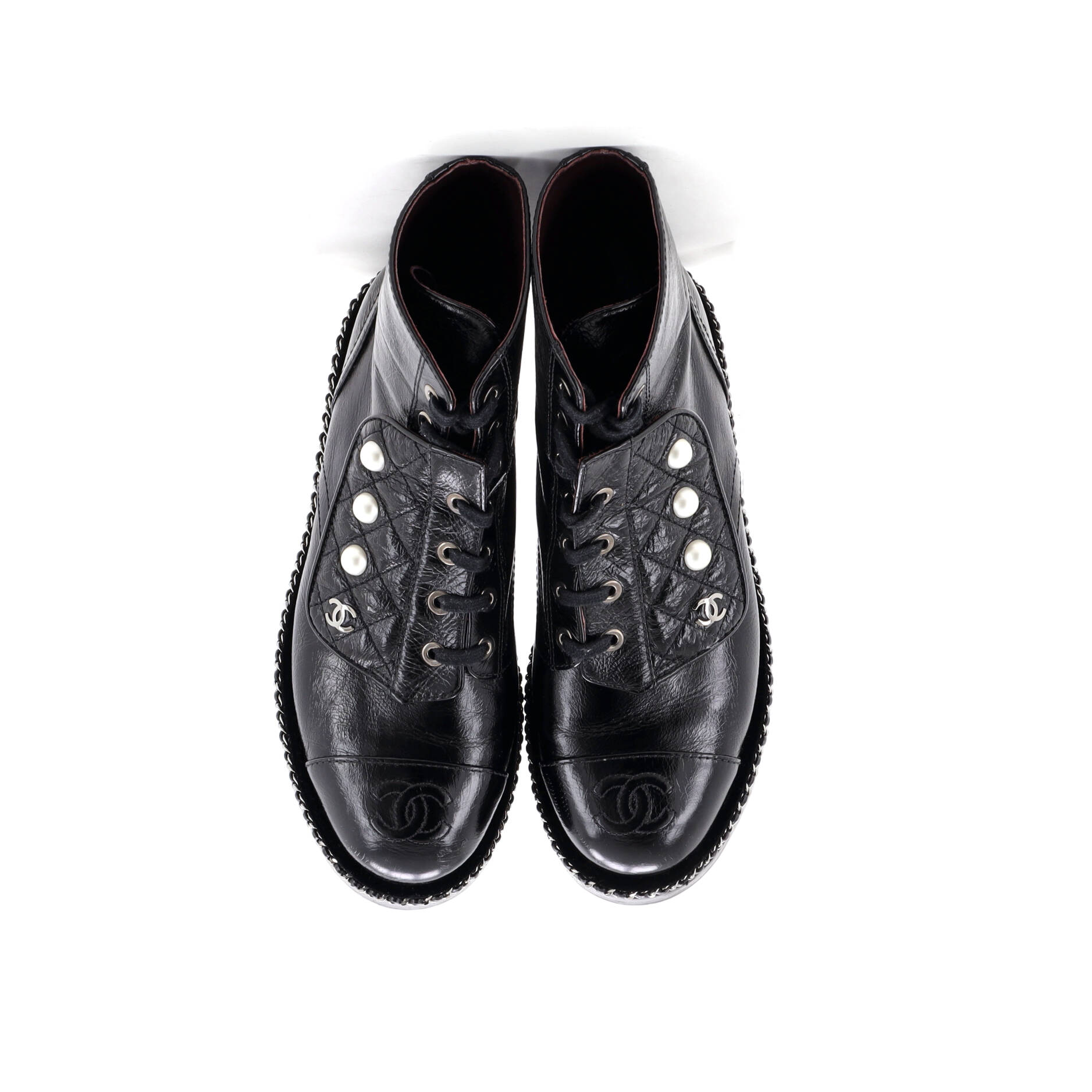 Women's Cap Toe CC Chain Around Pearl Combat Boots Leather