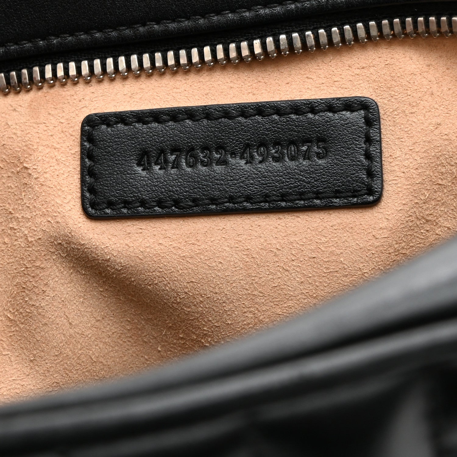 Calfskin Matelasse Aria Small GG Marmont Chain Shoulder Bag Black