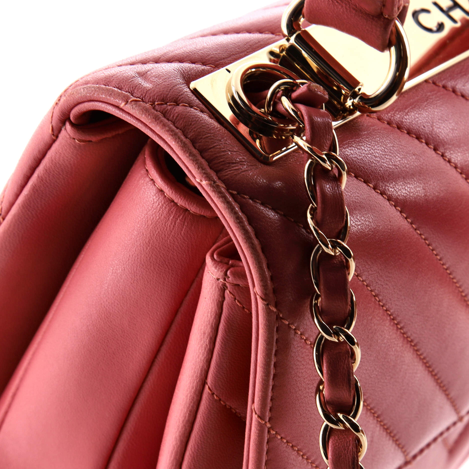 Trendy CC Top Handle Bag Chevron Lambskin Small
