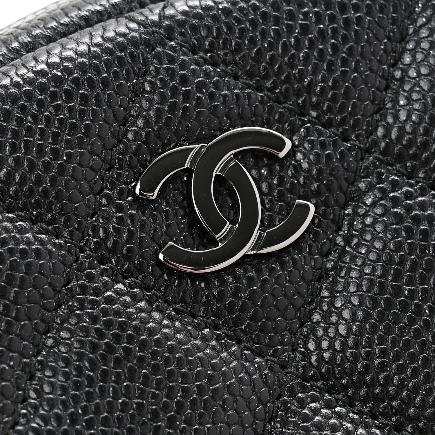 Iridescent Caviar Quilted Zip Around Classic Coin Purse Black