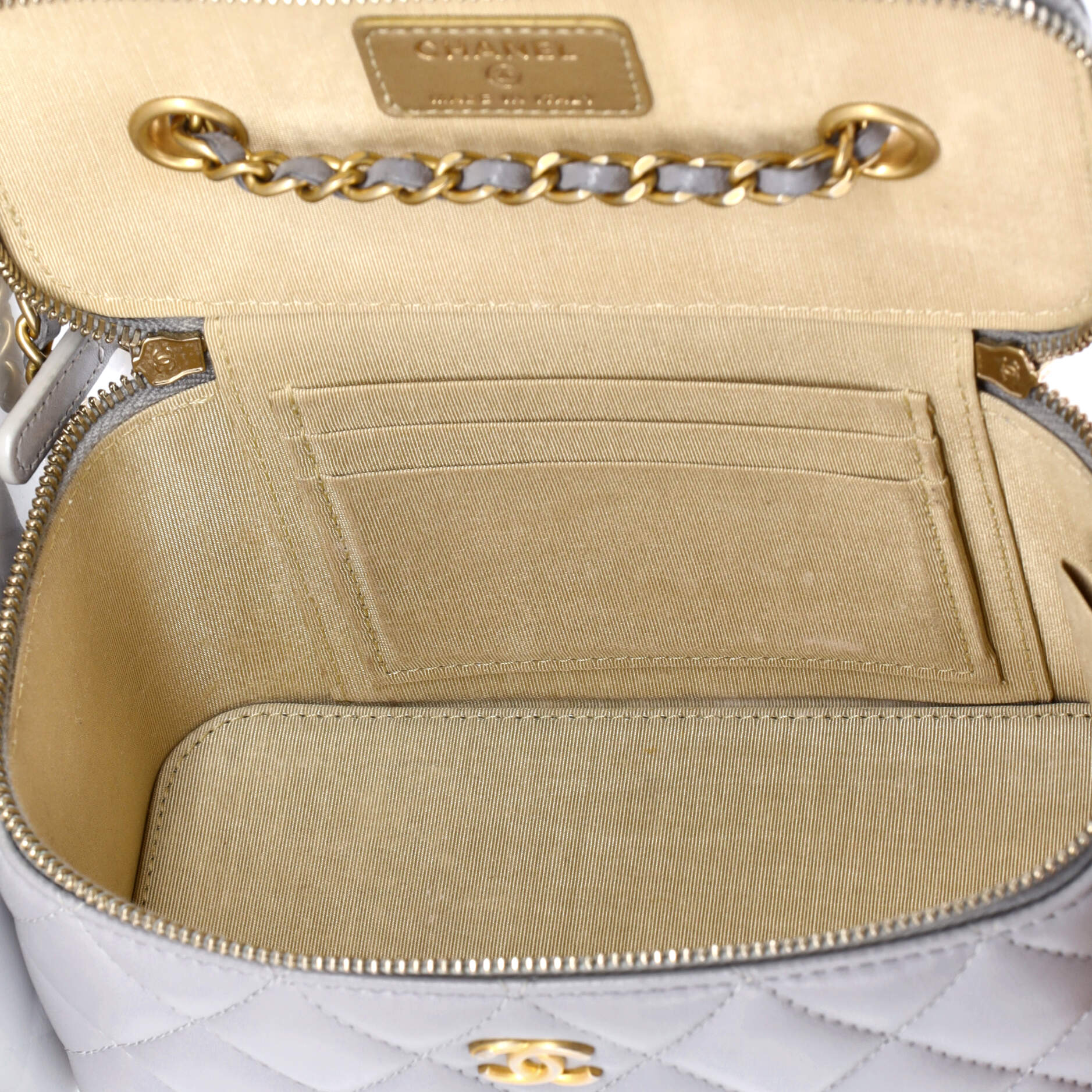 Pearl Crush Vanity Case with Chain Quilted Lambskin Small