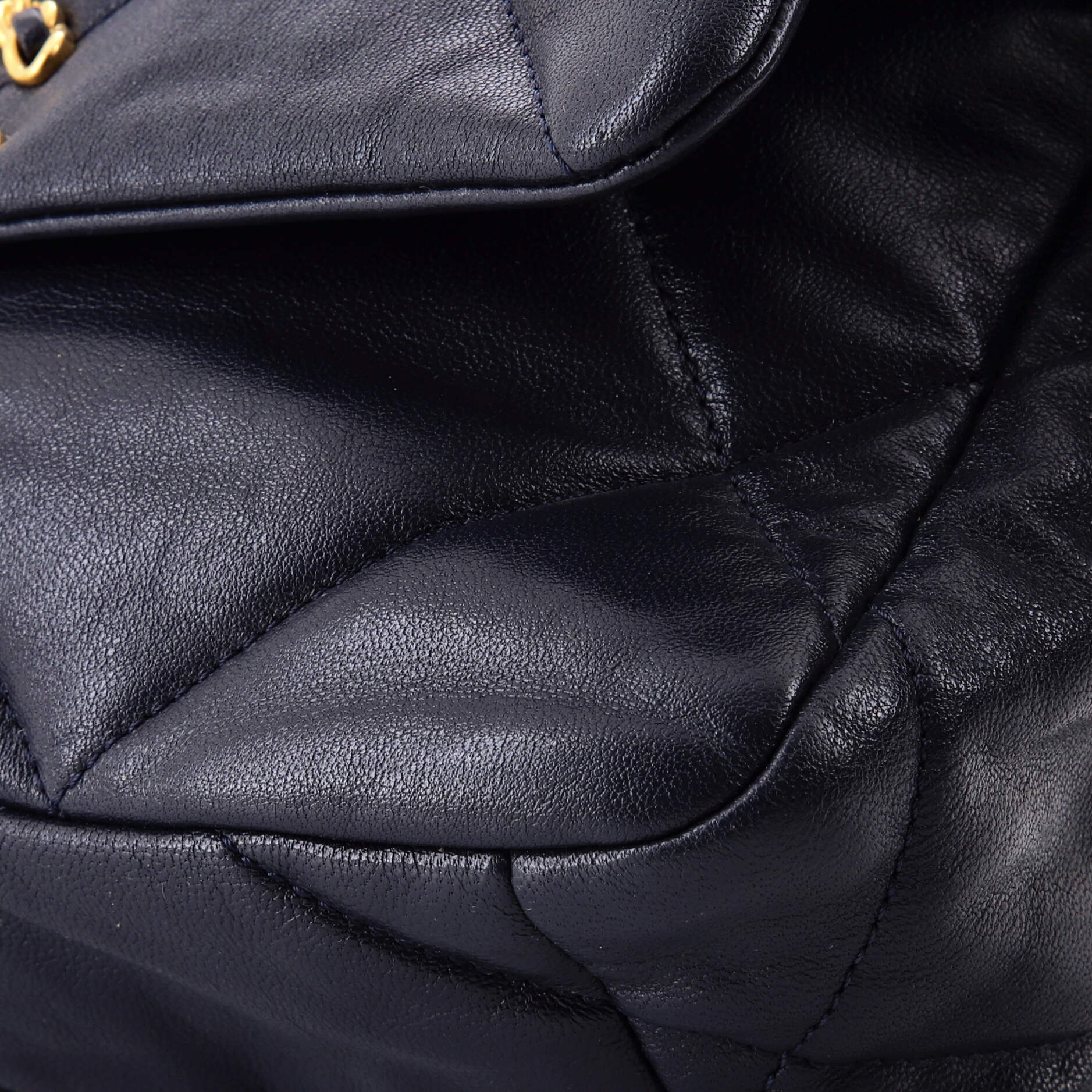 19 Flap Bag Quilted Leather Medium