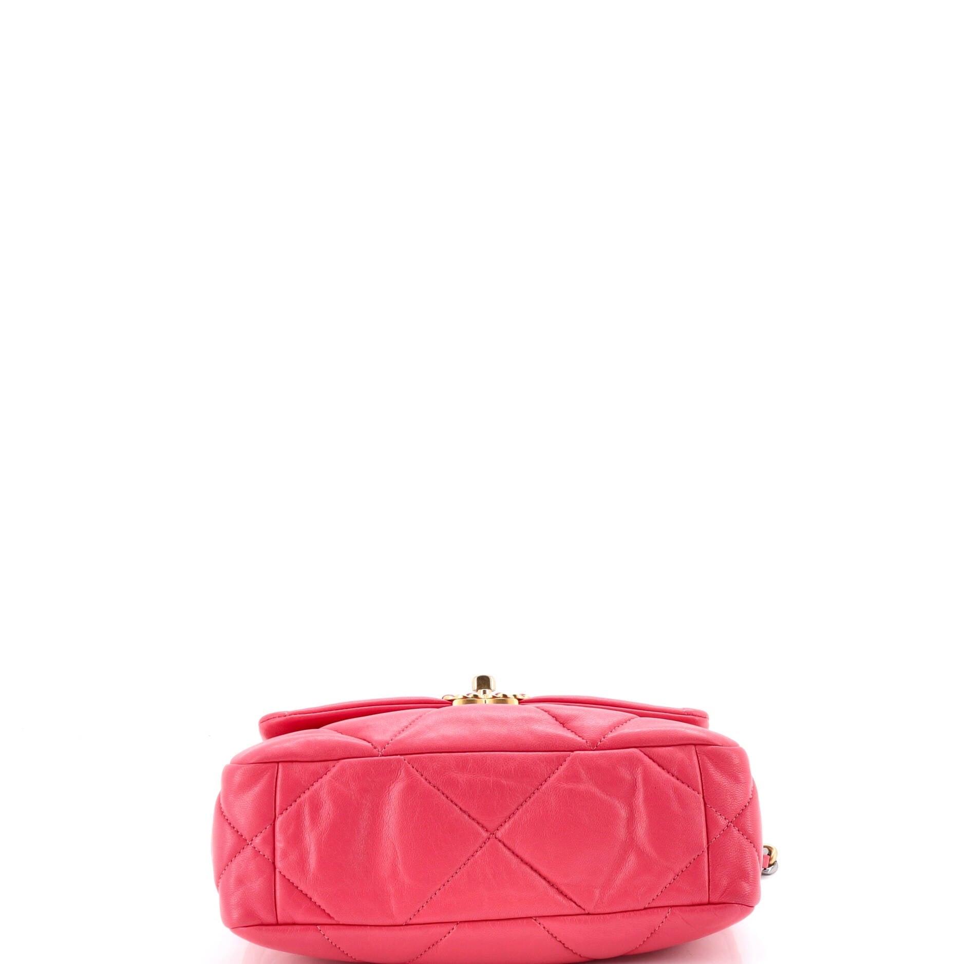 19 Flap Bag Quilted Leather Medium