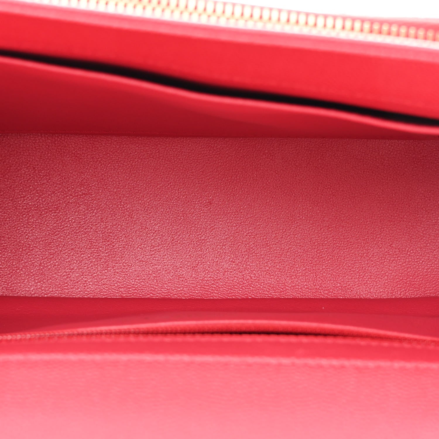 Caviar Quilted Medium Business Affinity Flap Red