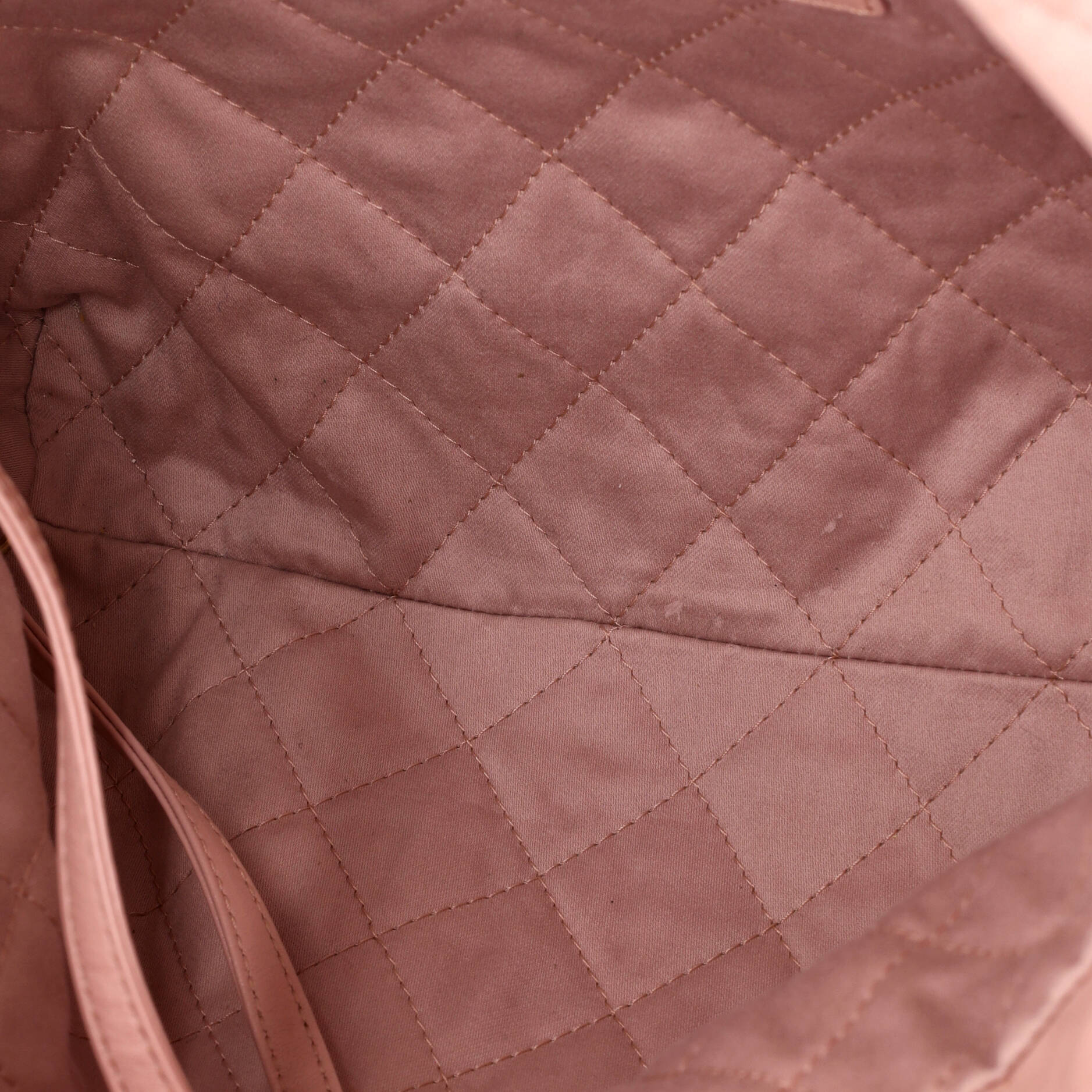22 Chain Hobo Quilted Calfskin Small