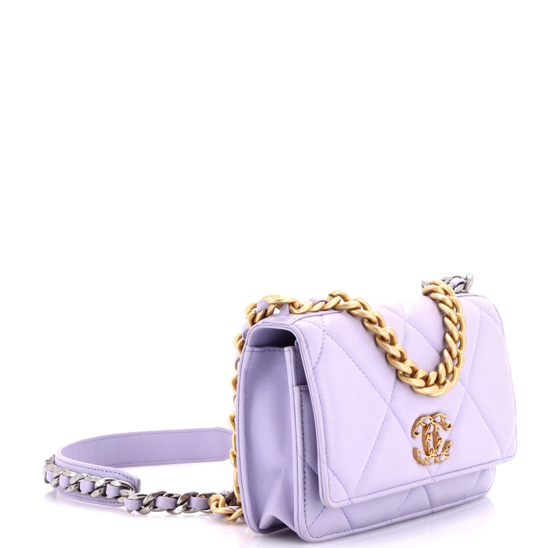 19 Wallet on Chain Quilted Lambskin