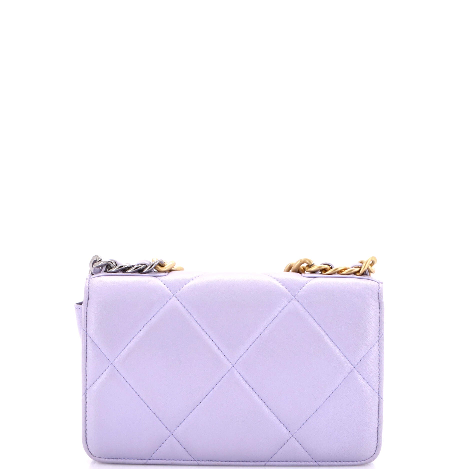 19 Wallet on Chain Quilted Lambskin