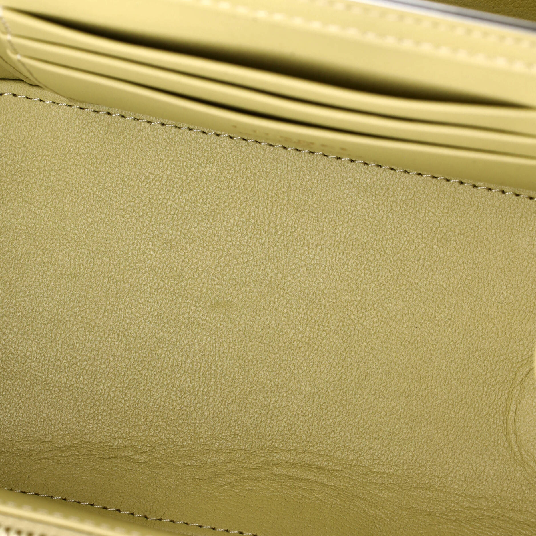 Classic Top Handle Vanity Case with Chain Quilted Lambskin Small