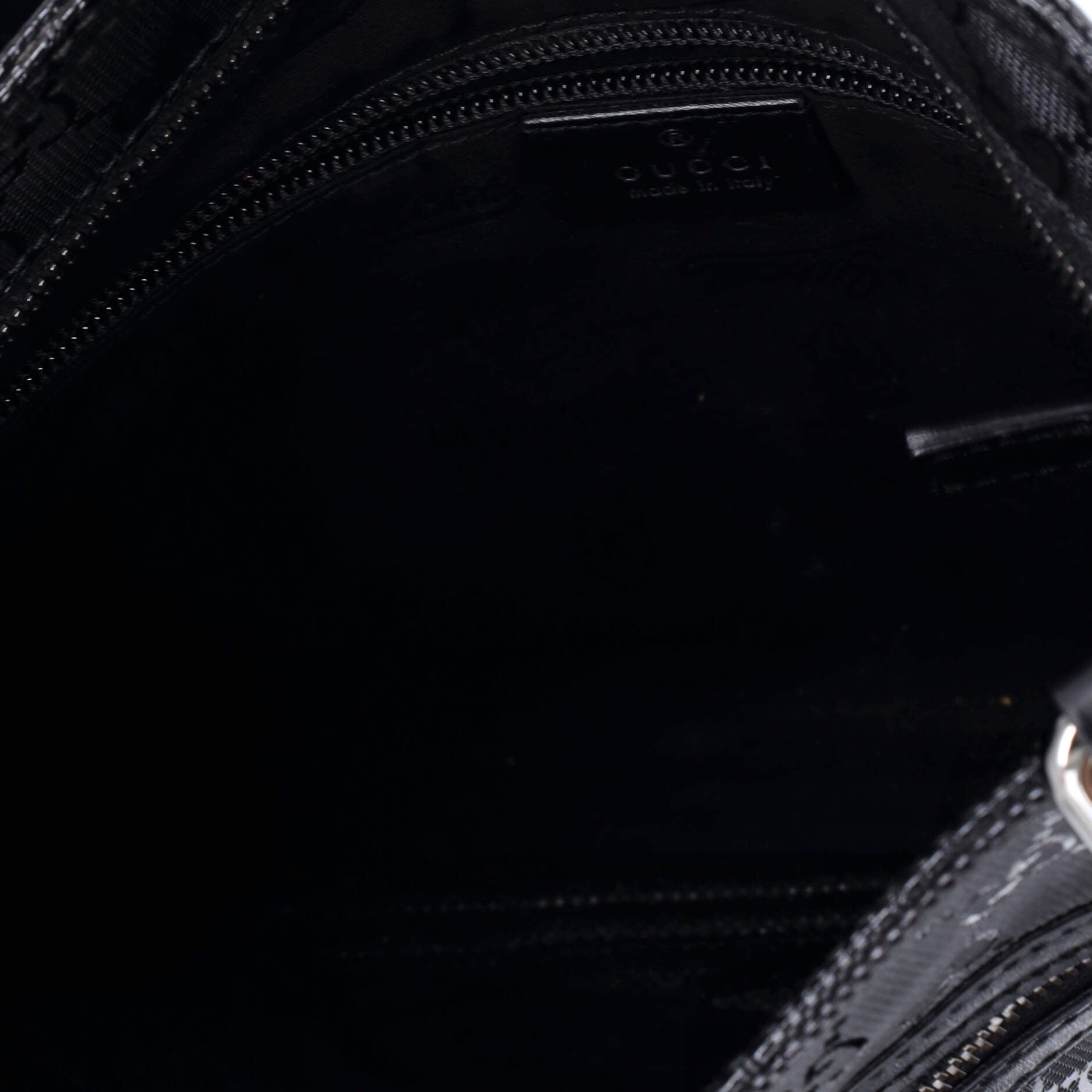 Front Zip Flat Messenger Bag GG Imprime Medium