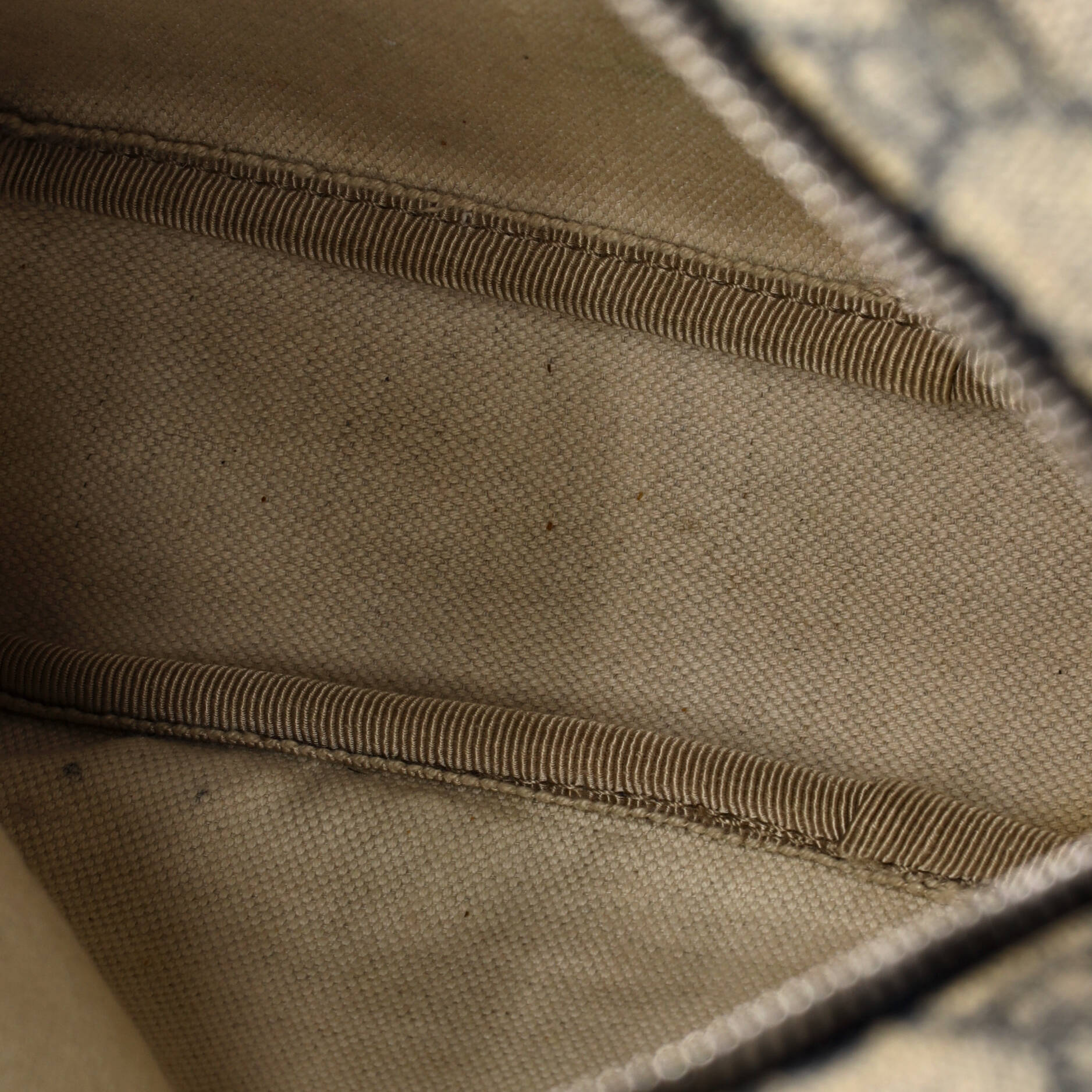 Front Zip Messenger GG Coated Canvas Medium
