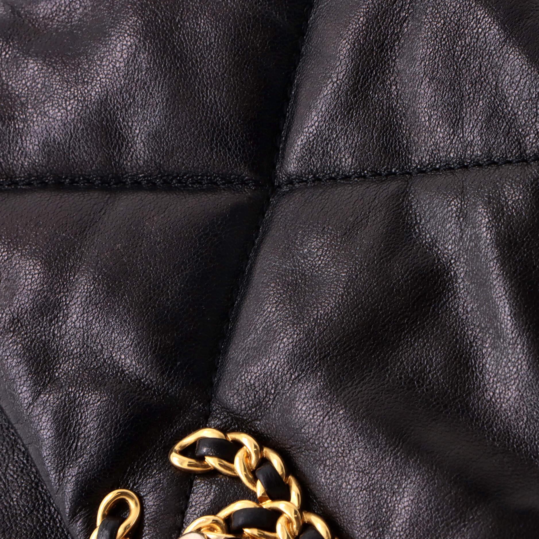 19 Flap Bag Quilted Leather Medium