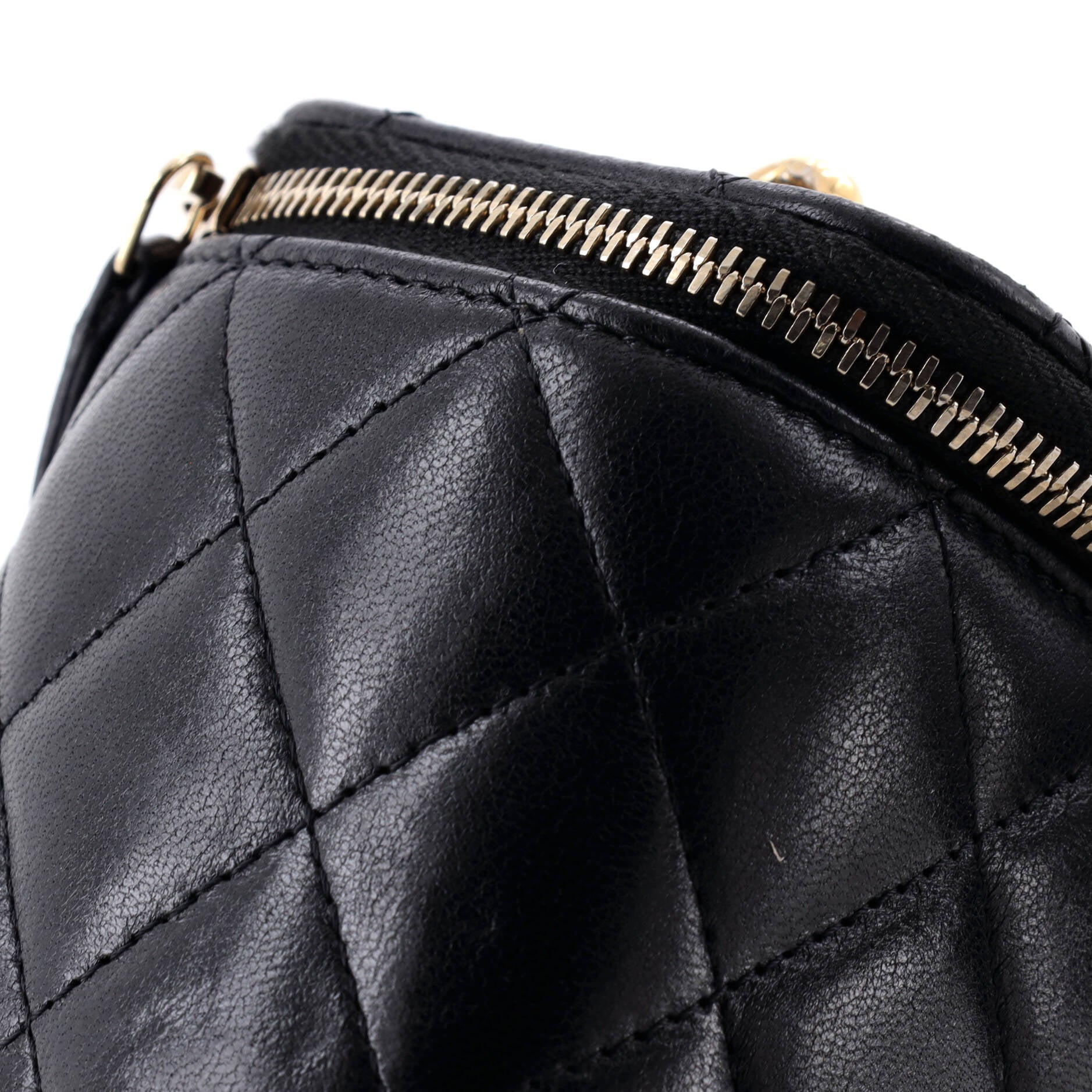 All Slide Long Vanity Case with Chain Quilted Lambskin Small
