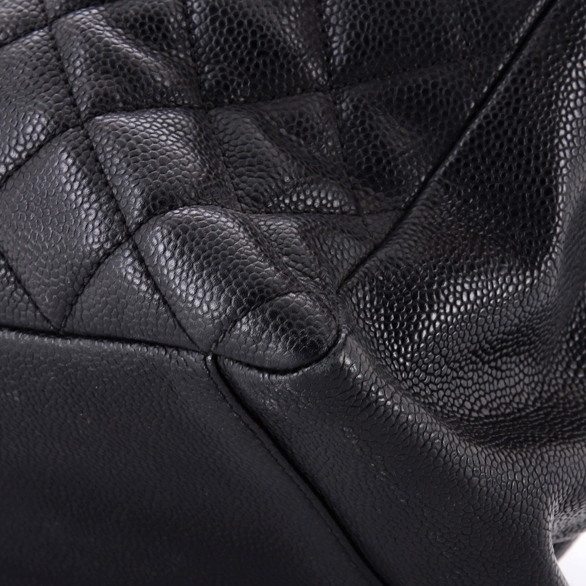 Grand Shopping Tote Quilted Caviar