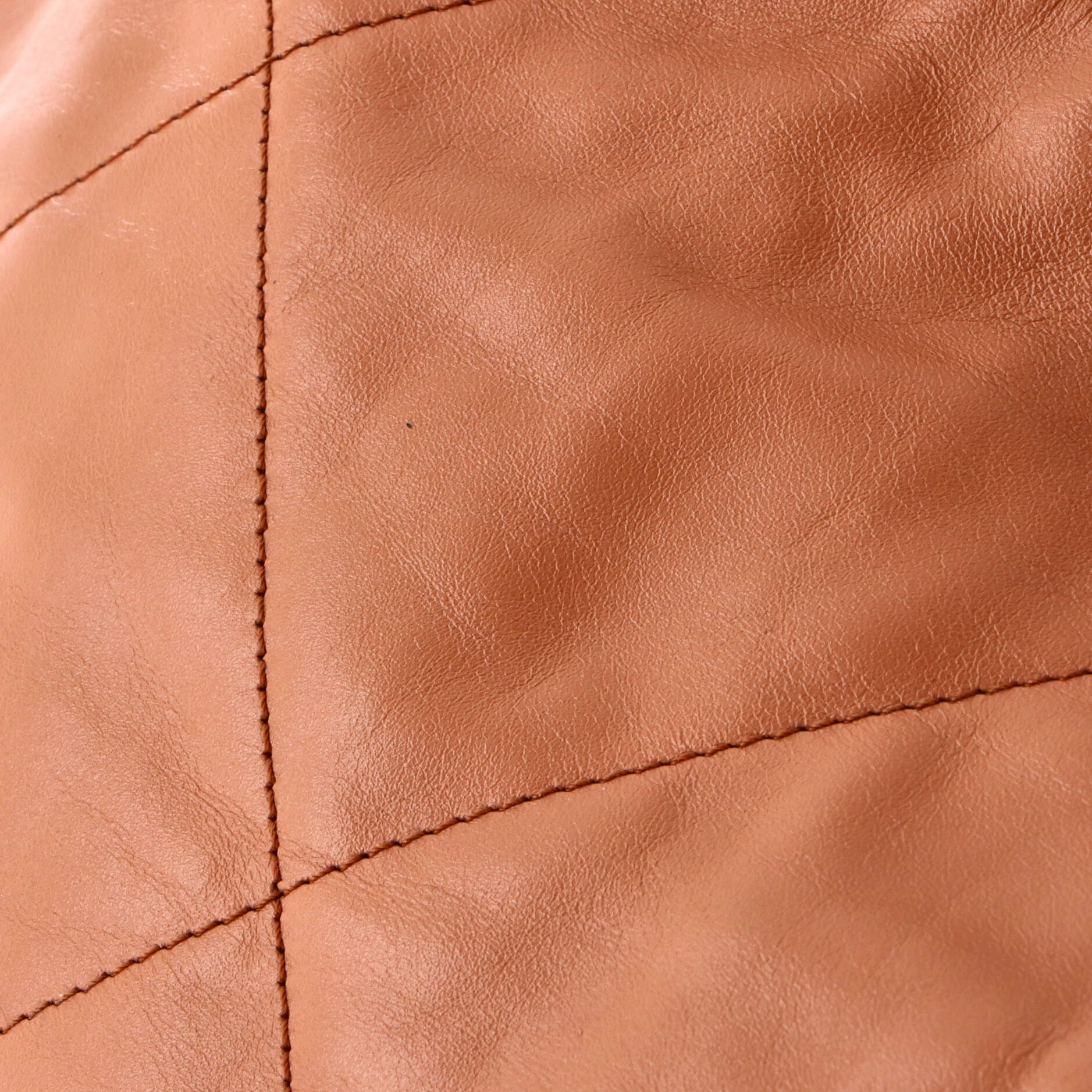 22 Chain Hobo Quilted Calfskin Small