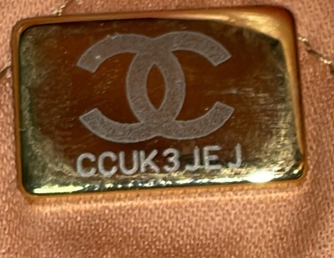 22 Chain Hobo Quilted Calfskin Small