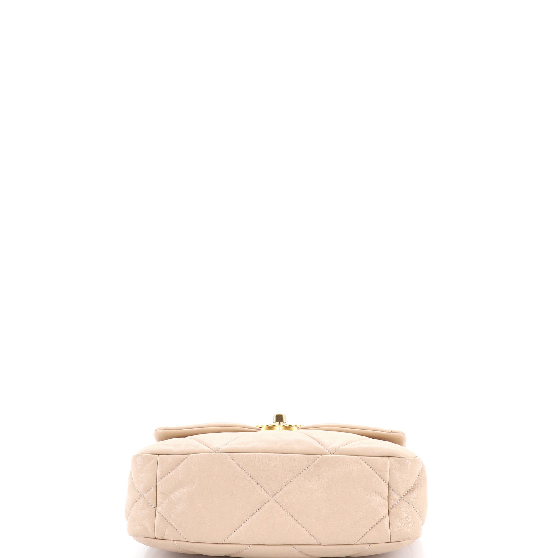 19 Flap Bag Quilted Leather Medium
