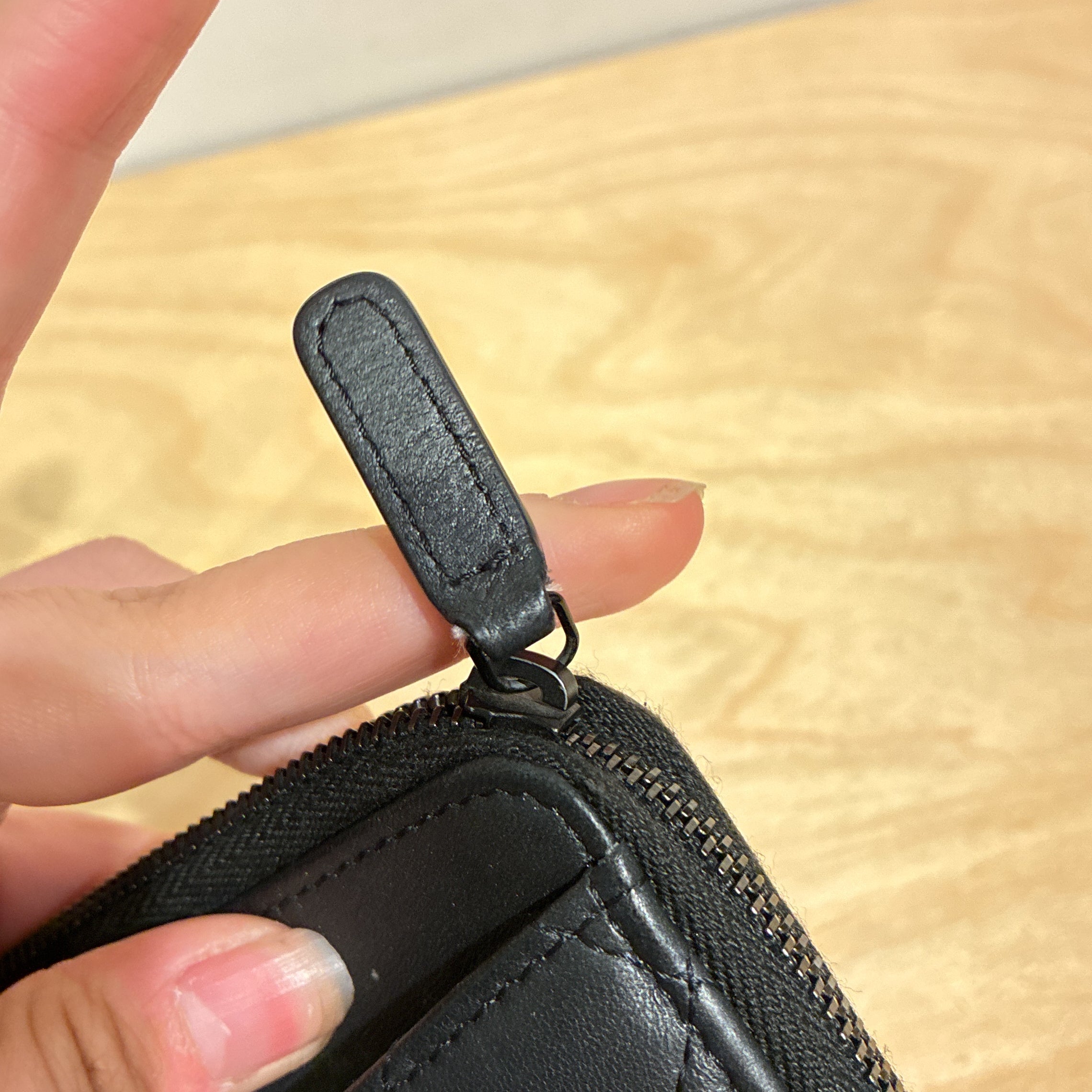 So Black Zip Around Card Holder Quilted Lambskin