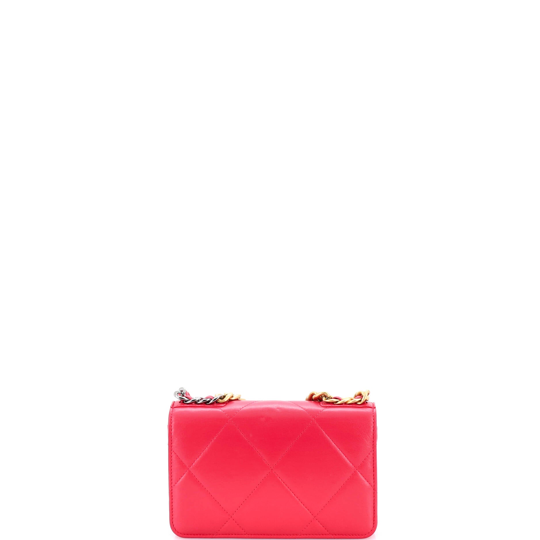 19 Wallet on Chain Quilted Goatskin