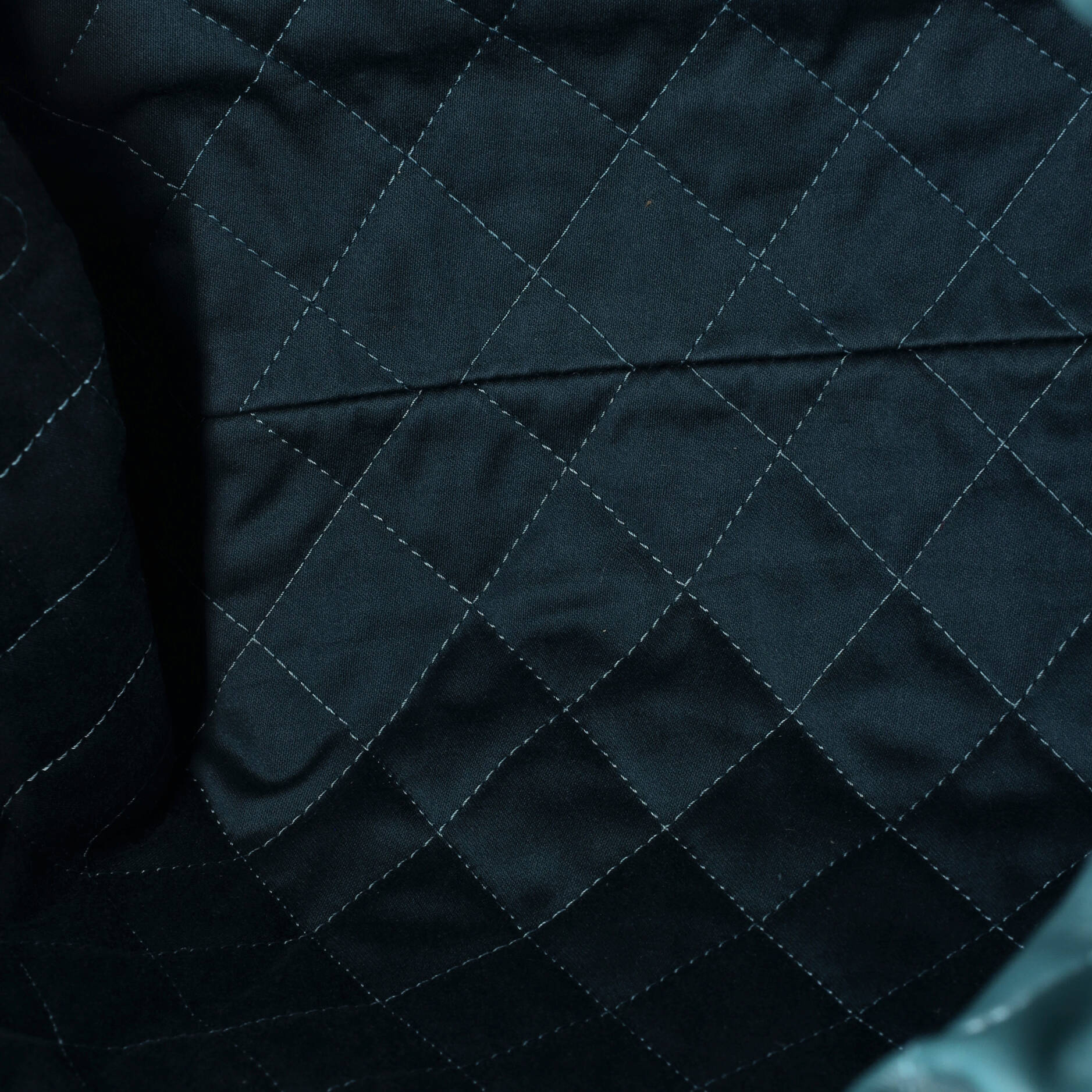 22 Chain Hobo Quilted Calfskin Medium
