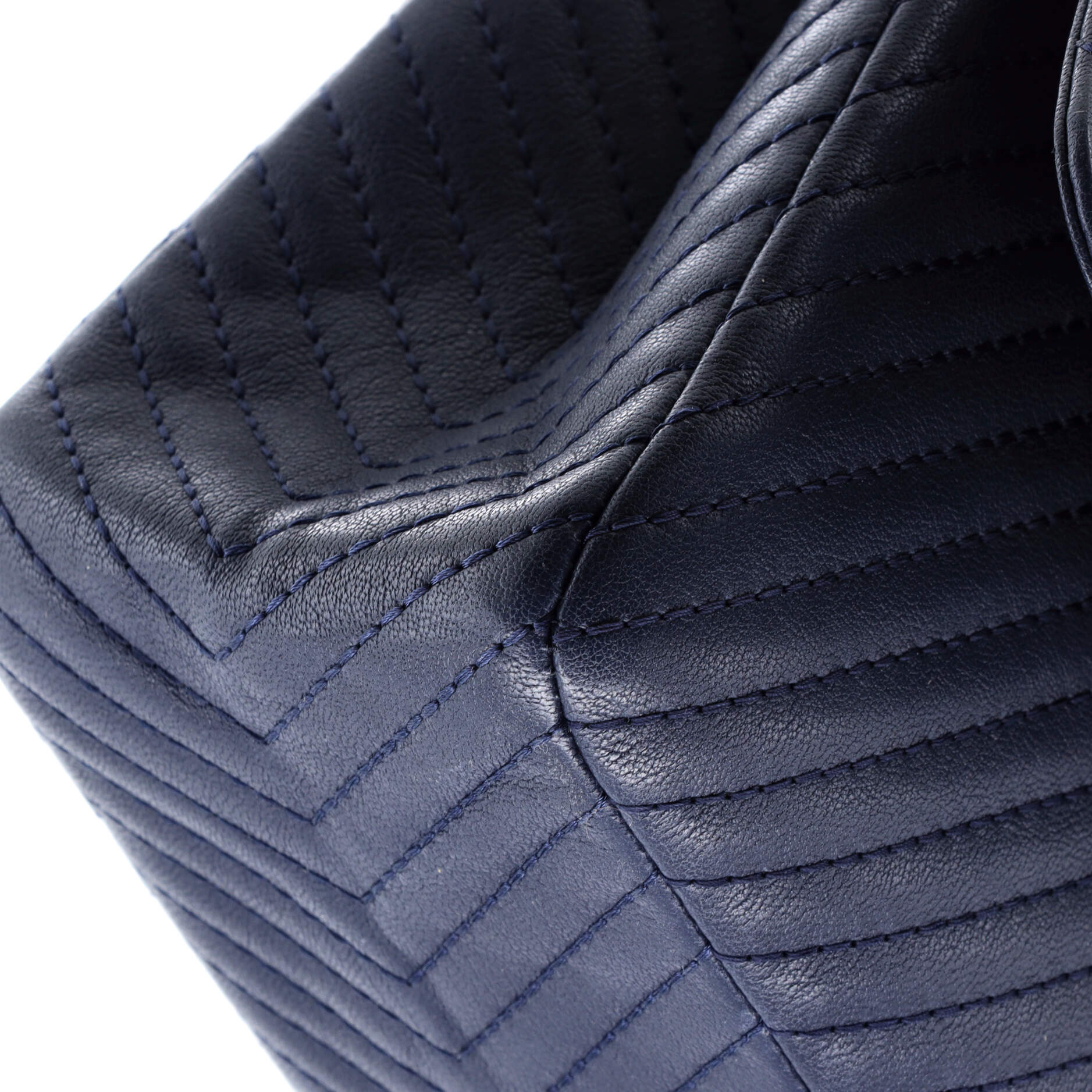 Reissue 2.55 Flap Bag Chevron Sheepskin 227