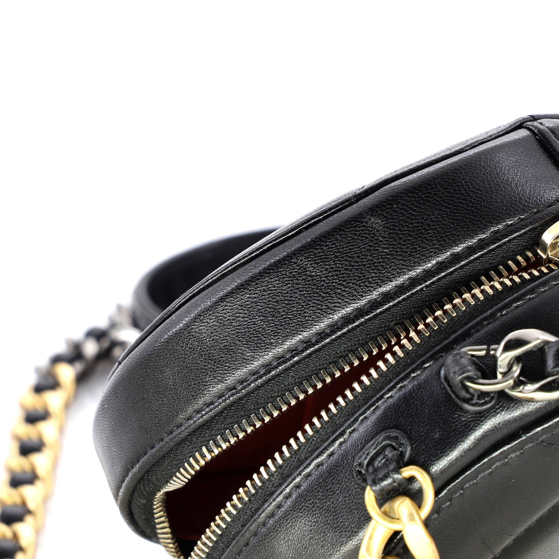 19 Round Clutch with Chain Quilted Leather