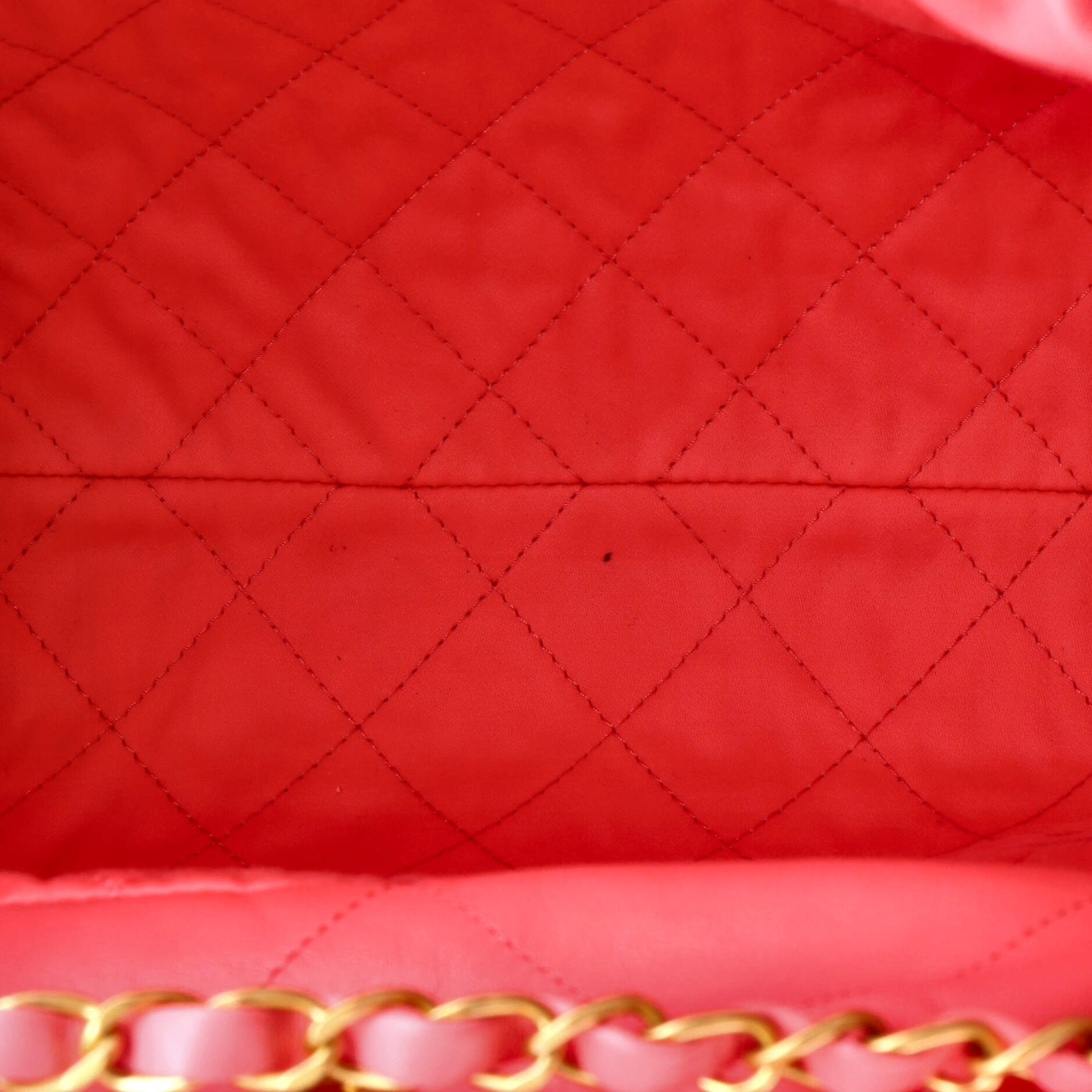 22 Chain Hobo Quilted Calfskin Medium