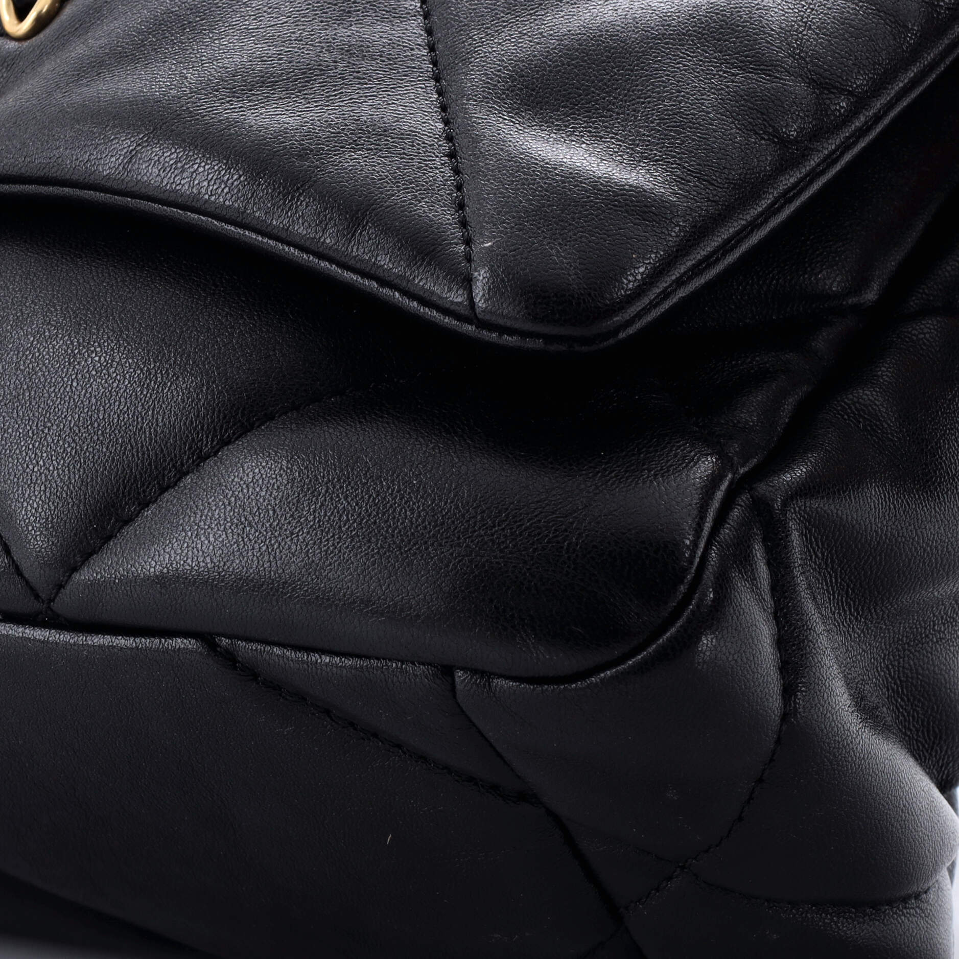 19 Flap Bag Quilted Leather Medium