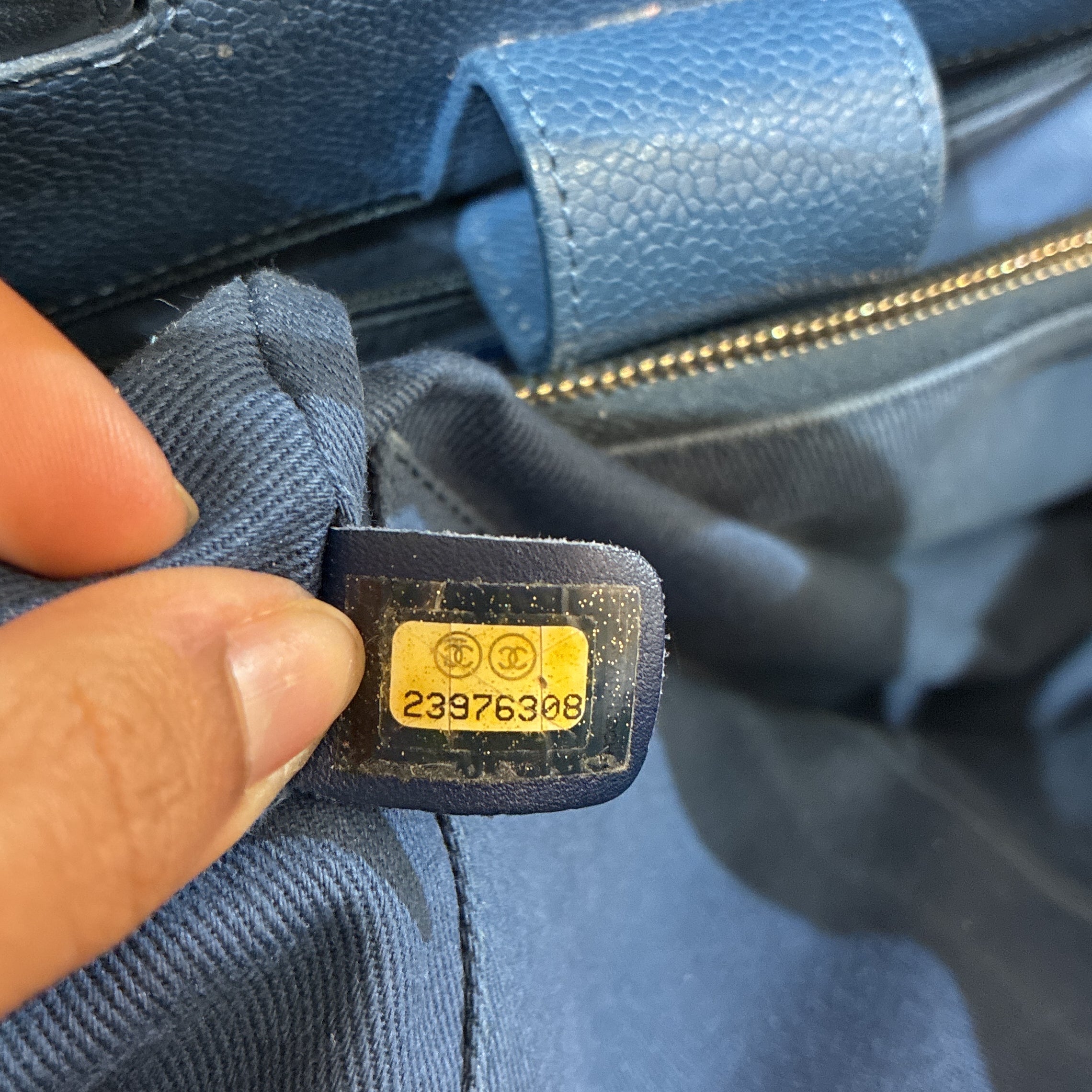 CC Lock Shopping Tote Caviar Large