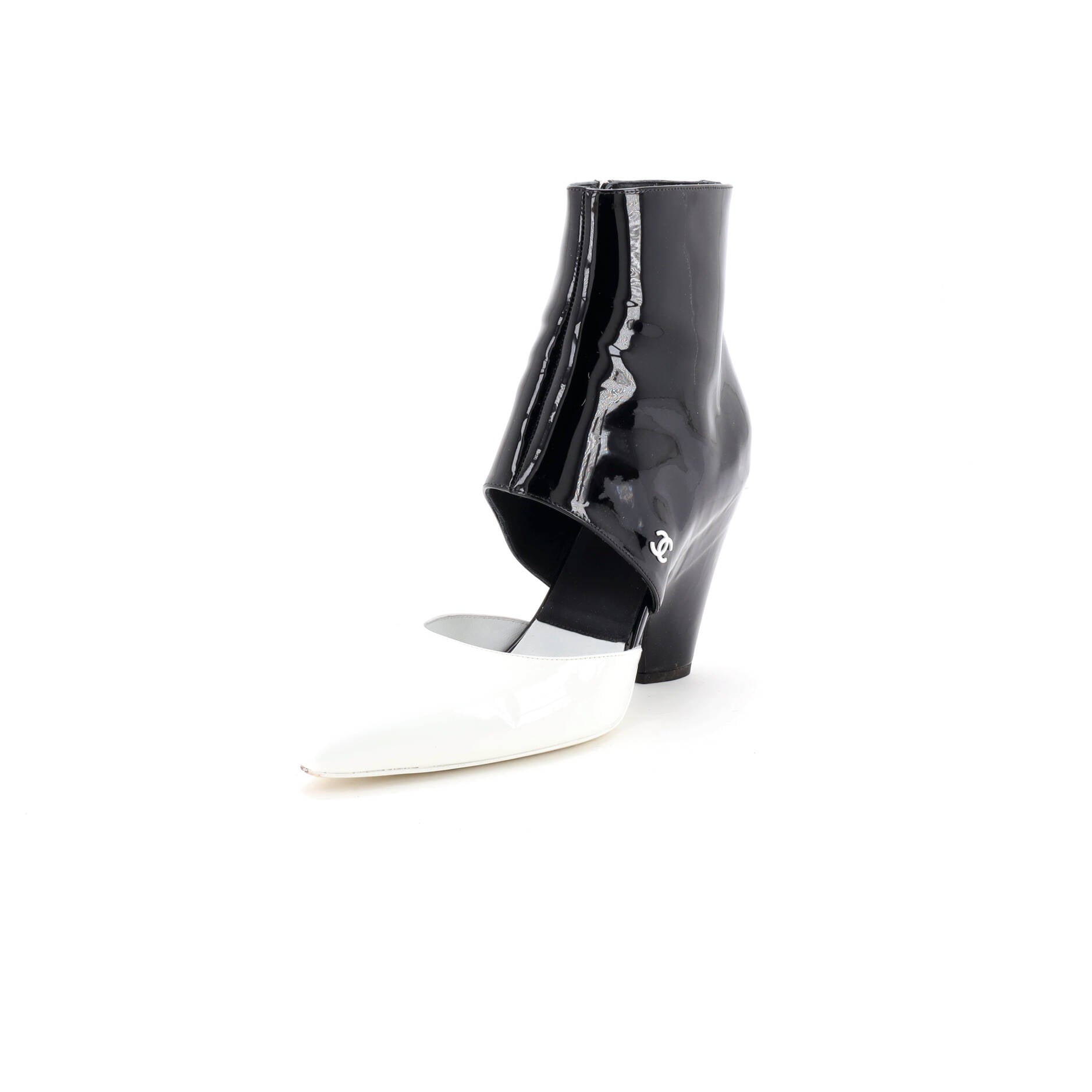 Women's CC Cut Out Ankle Boots Patent