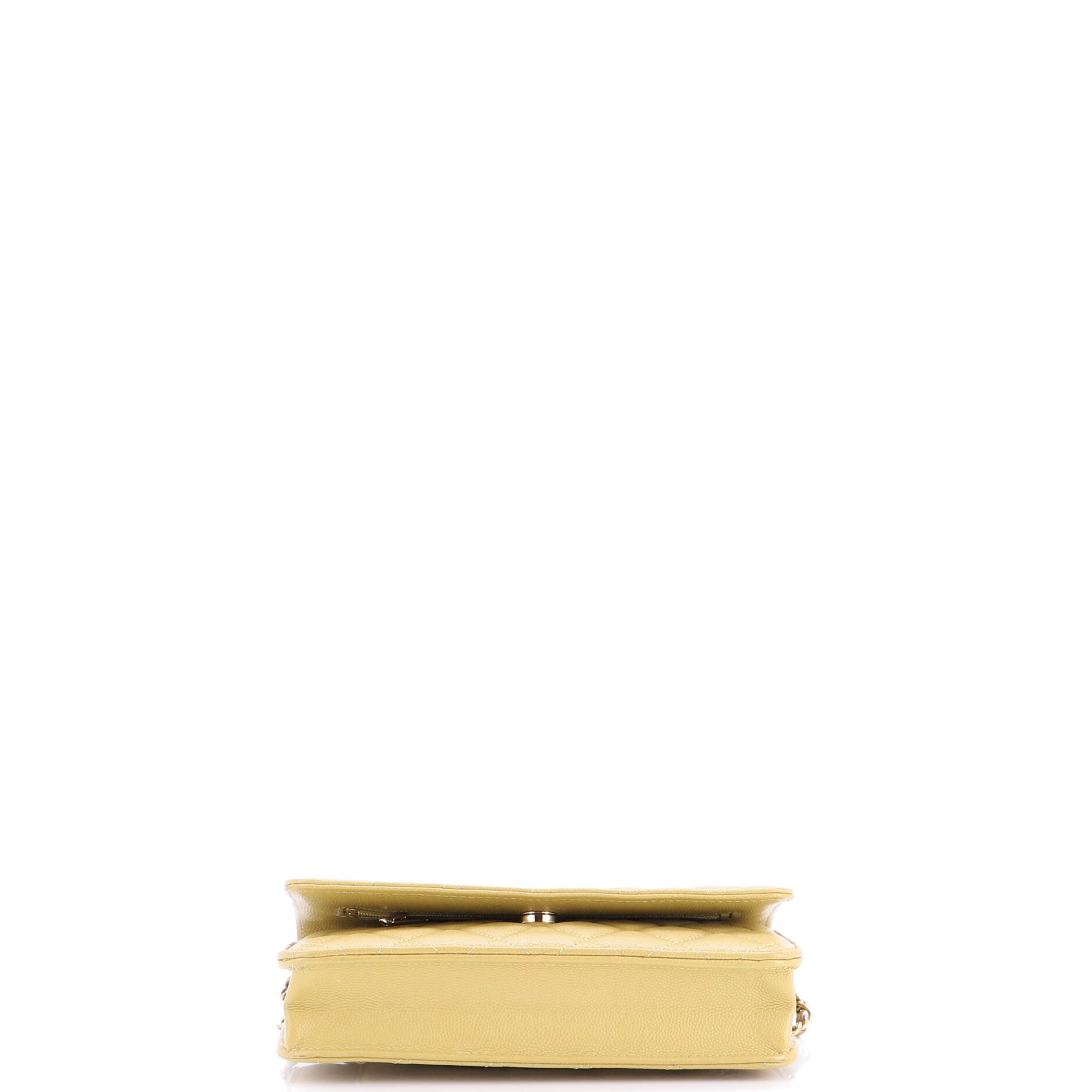 Wallet on Chain Quilted Caviar