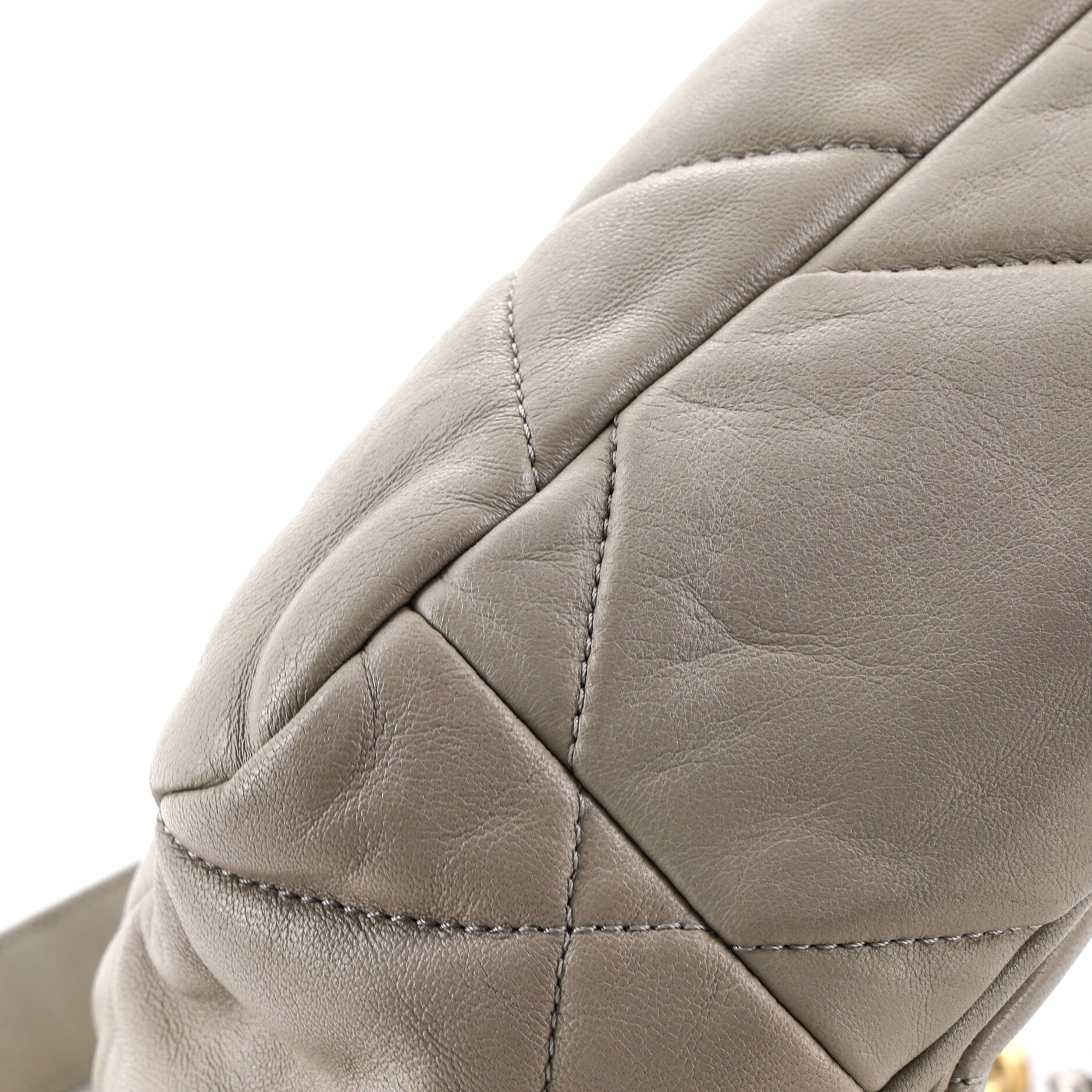 19 Flap Bag Quilted Leather Medium
