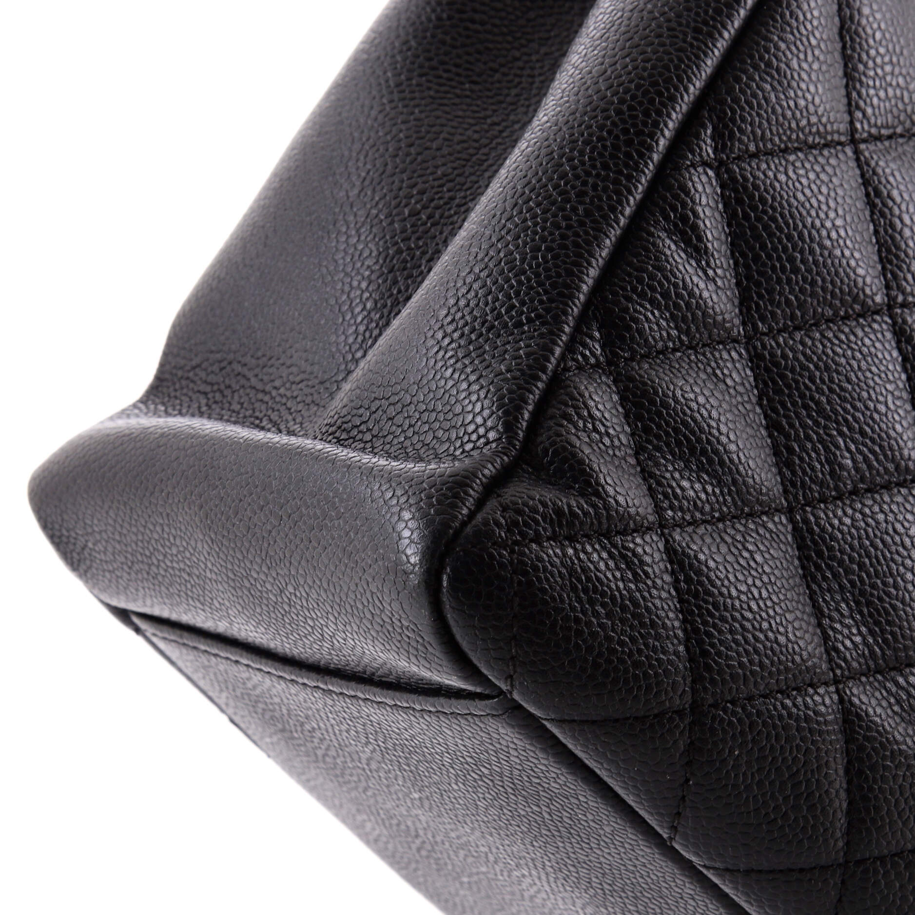 Grand Shopping Tote Quilted Caviar